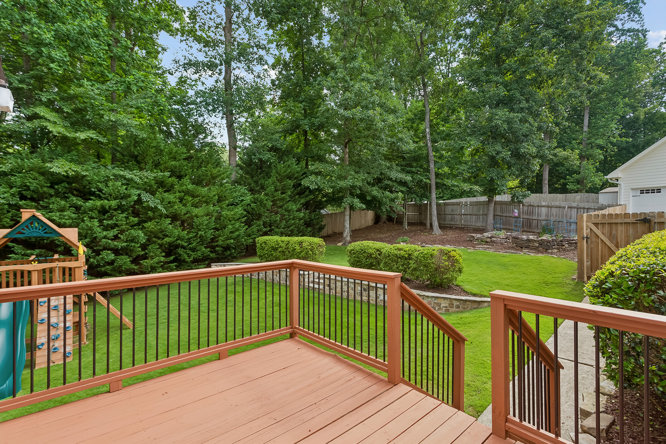  Beautifully Updated Four Bedroom Home in an Active Swim/Tennis Community - 物件實景