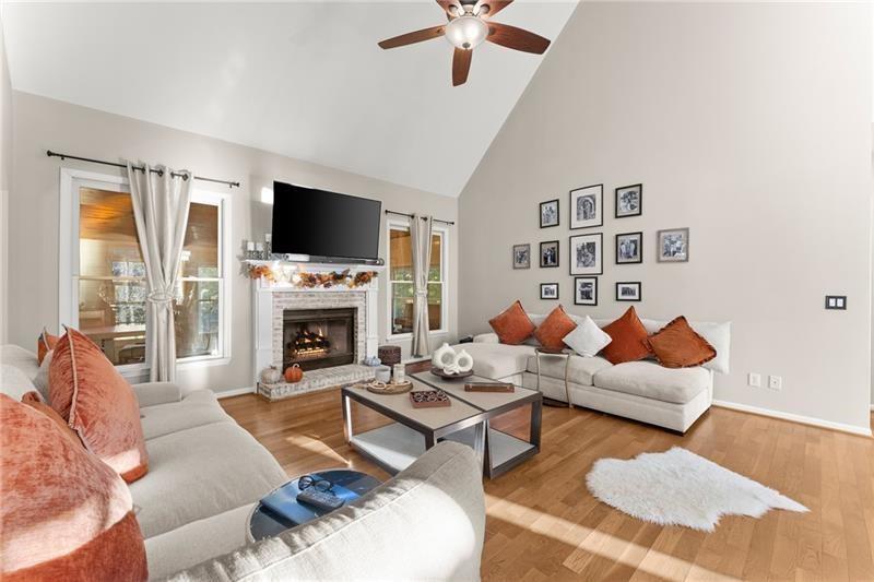 Acworth, Georgia, 30101, United States, 6 Bedrooms Bedrooms, ,4 BathroomsBathrooms,Residential,For Sale,1977927