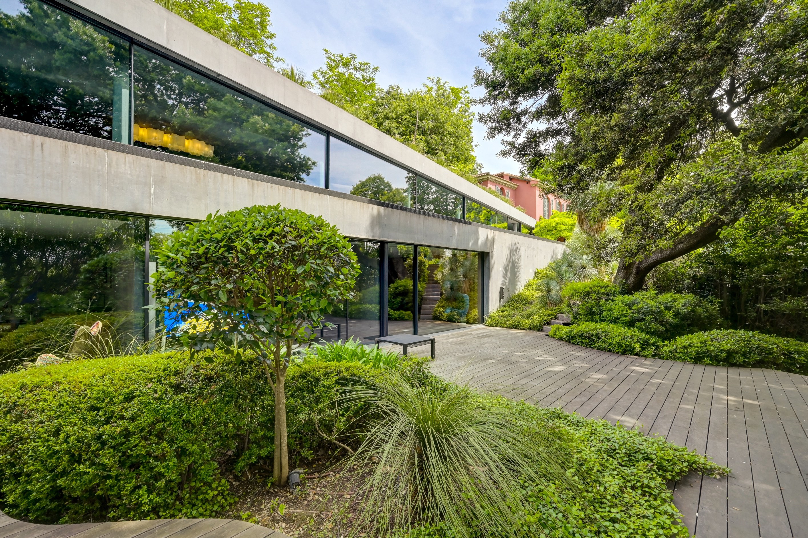  Exceptional contemporary property with views over Avignon - 物件實景