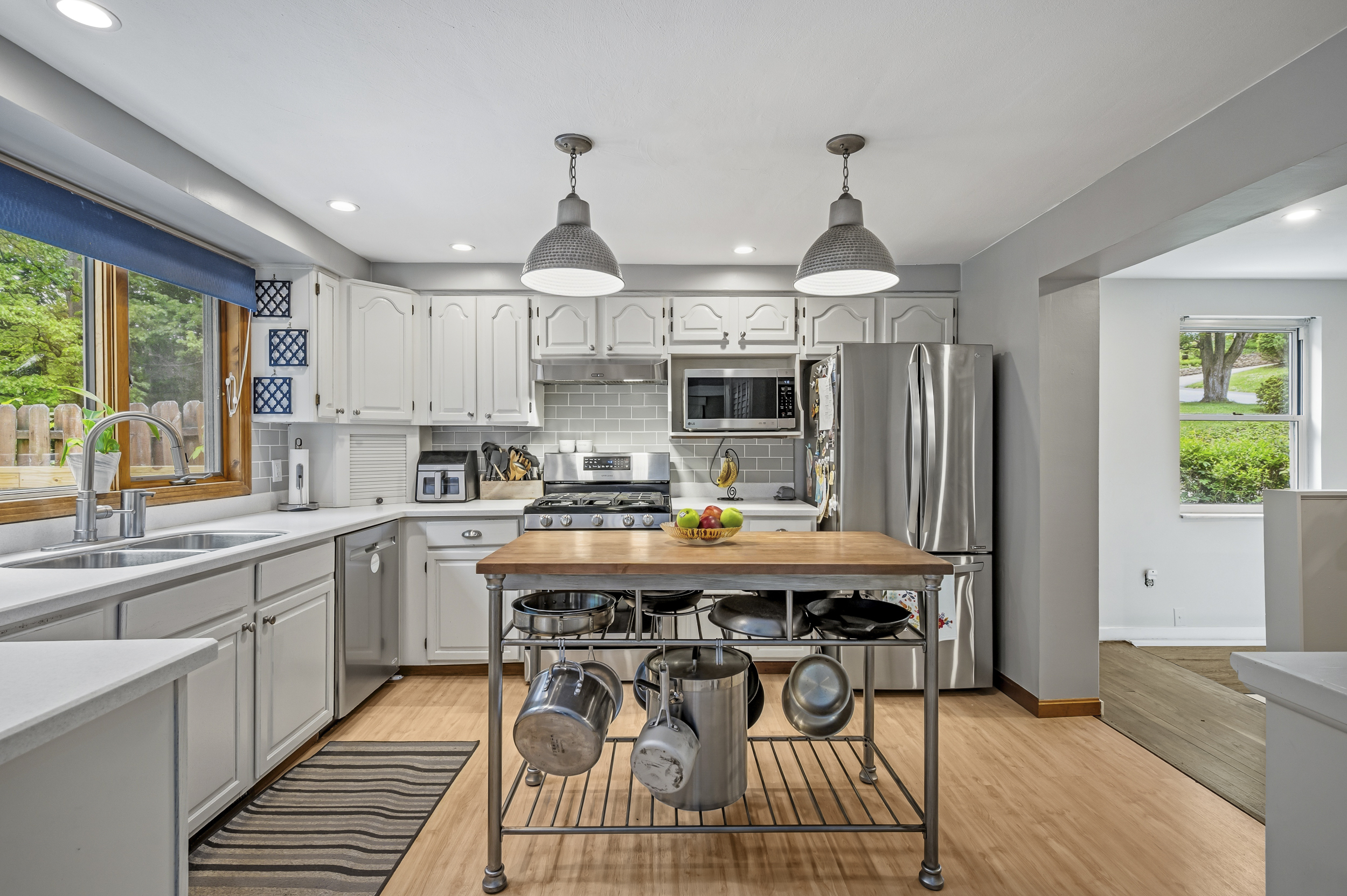 203 Rockingham Road, Pittsburgh, PA 15238 - 物件實景
