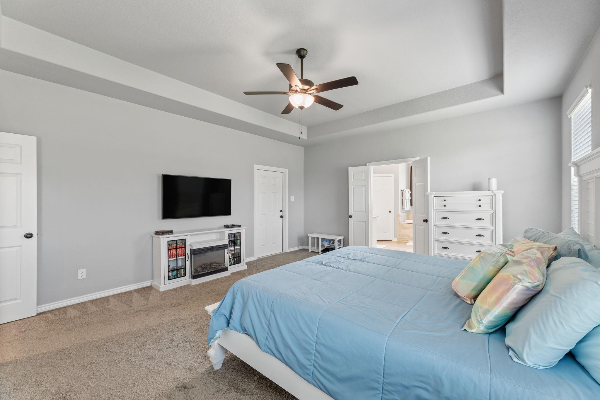 Wills Point, Texas, 75169, United States, 5 Bedrooms Bedrooms, ,5 BathroomsBathrooms,Residential,For Sale,2002529