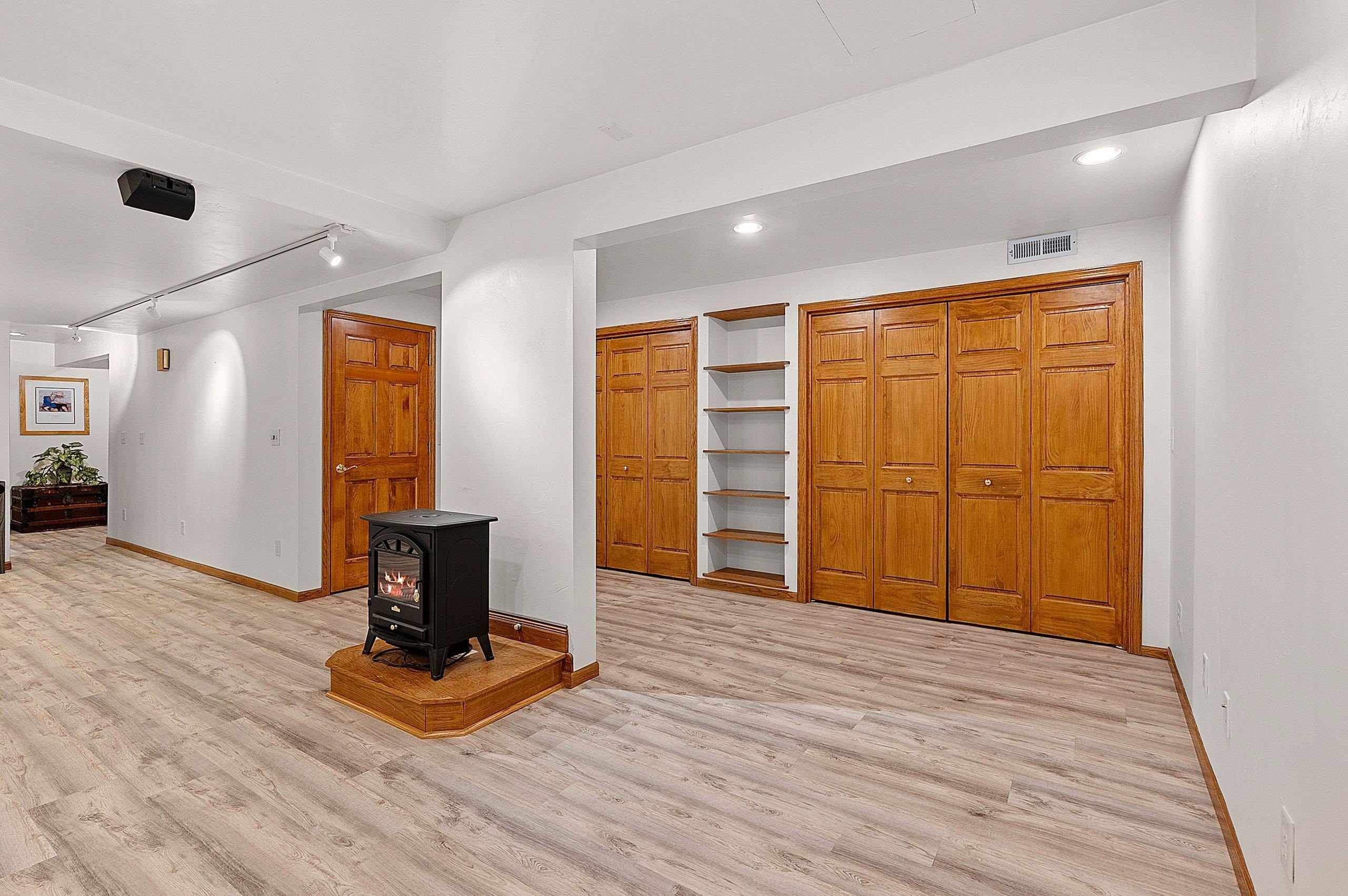 GREEN BAY, Wisconsin, 54313, United States, 4 Bedrooms Bedrooms, ,4 BathroomsBathrooms,Residential,For Sale,2048613