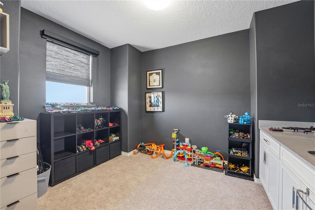 Winter Garden, Florida, 34787, United States, 5 Bedrooms Bedrooms, ,5 BathroomsBathrooms,Residential,For Sale,1987949