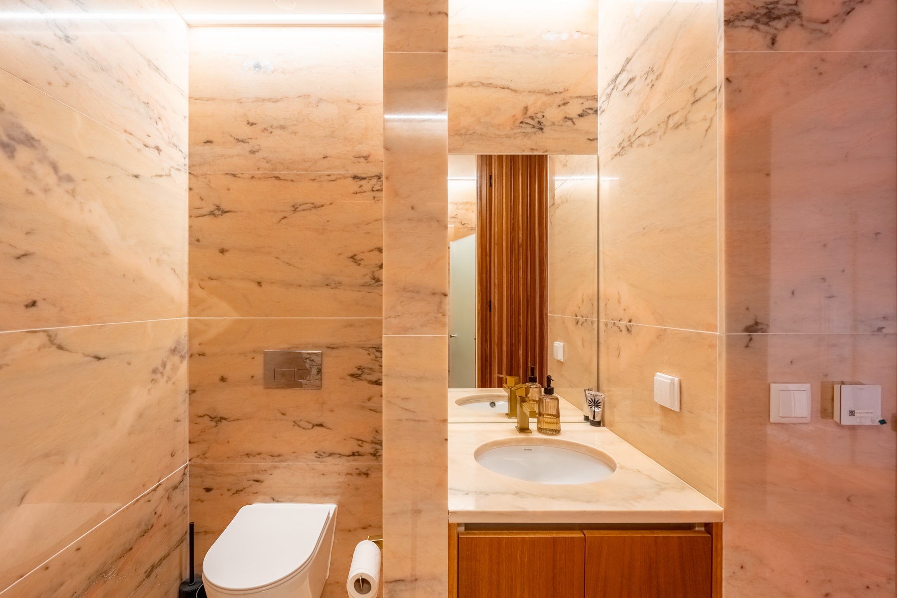 Flat, 3 bedrooms, for Sale - 物件實景