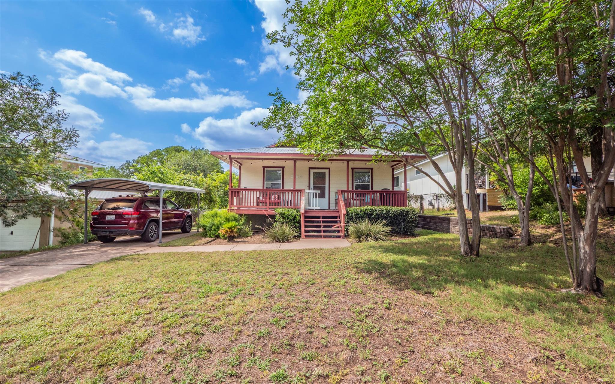 Austin, Texas, 78702, United States, 3 Bedrooms Bedrooms, ,1 BathroomBathrooms,Residential,For Sale,1887406