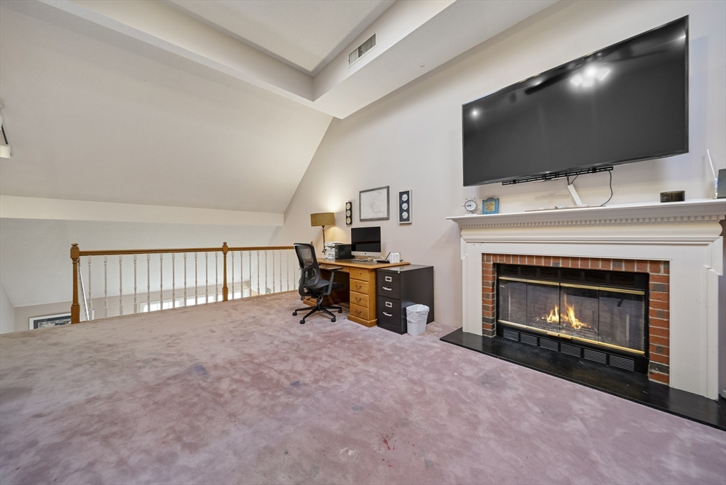 Salem, Massachusetts, 01970, United States, 3 Bedrooms Bedrooms, ,3 BathroomsBathrooms,Residential,For Sale,1990420