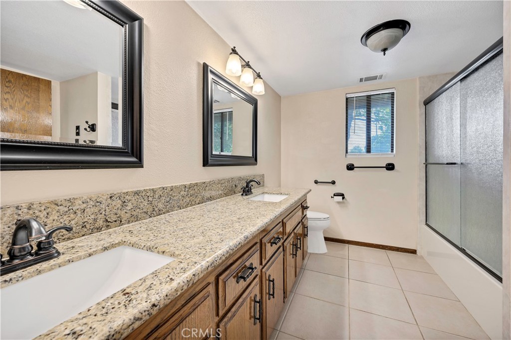 Hemet, California, 92544, United States, 3 Bedrooms Bedrooms, ,3 BathroomsBathrooms,Residential,For Sale,2037370