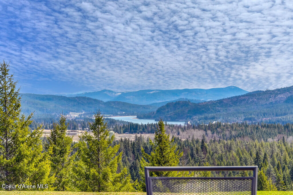Priest River, Idaho, 83856, United States, 5 Bedrooms Bedrooms, ,4 BathroomsBathrooms,Residential,For Sale,1770577