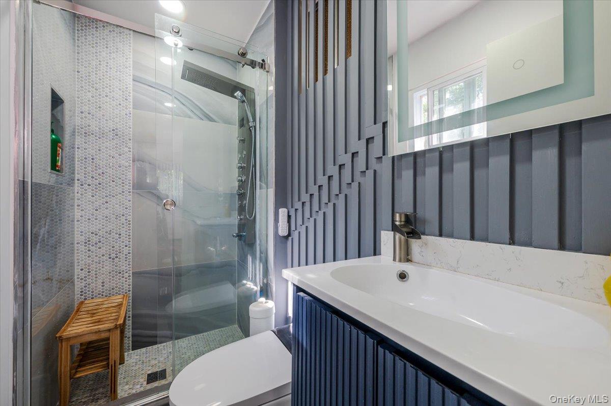 Dix Hills, New York, 11746, United States, 5 Bedrooms Bedrooms, ,3 BathroomsBathrooms,Residential,For Sale,1941018