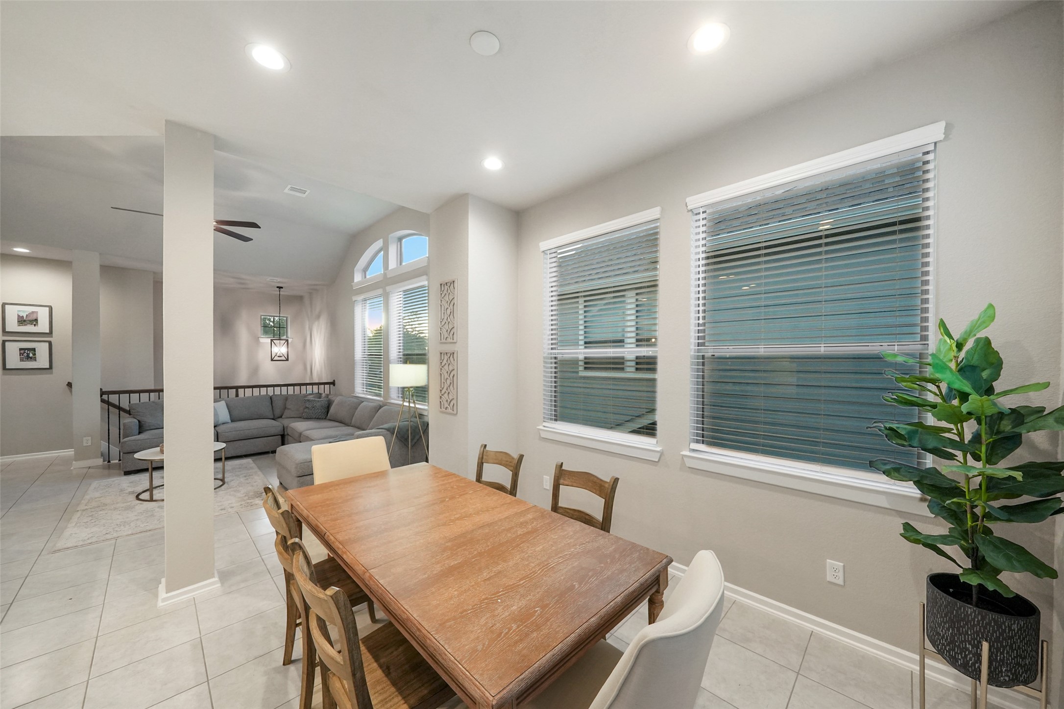  324 N Spotted Fern Drive - 物件實景