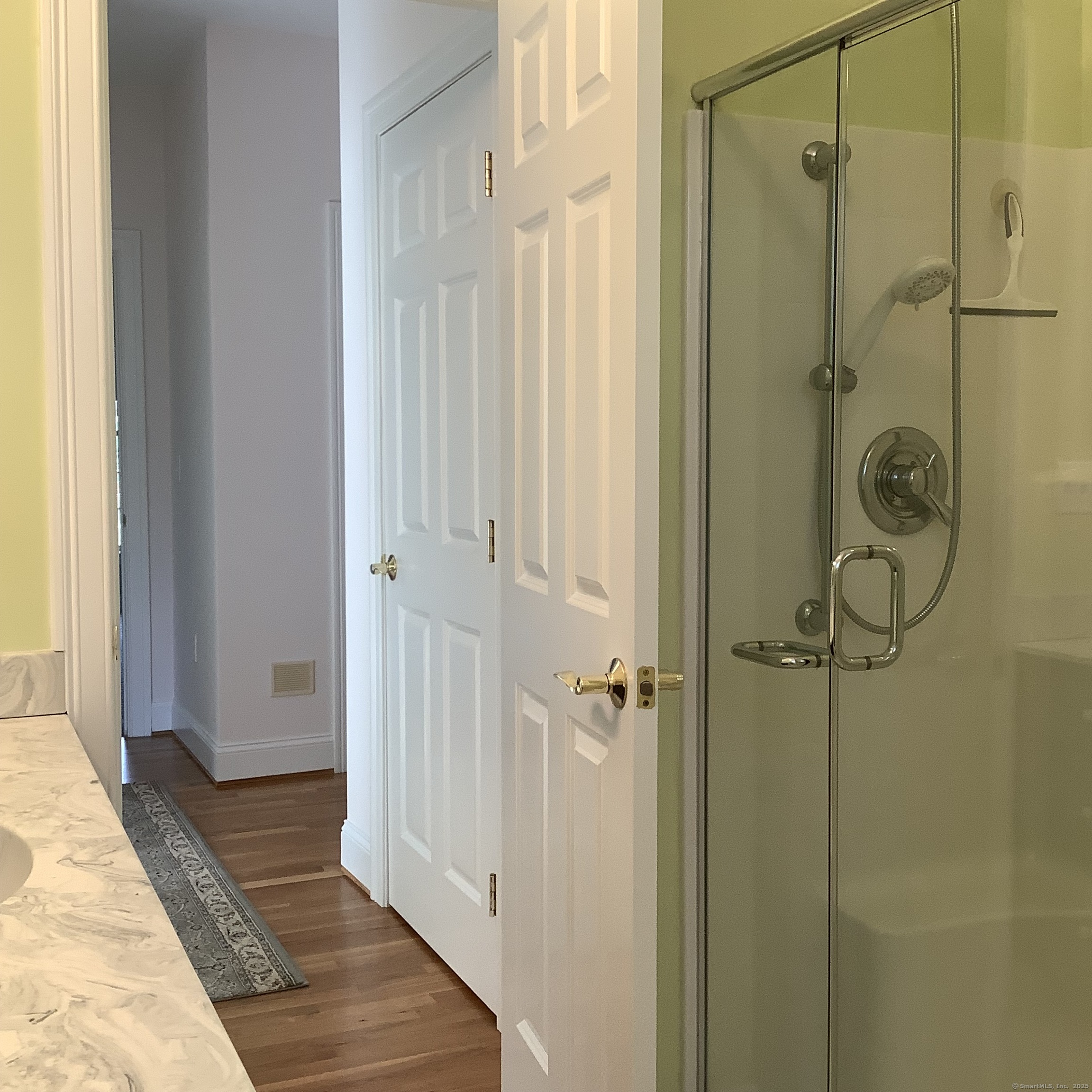 Cromwell, Connecticut, 06416, United States, 2 Bedrooms Bedrooms, ,2 BathroomsBathrooms,Residential,For Sale,1987108