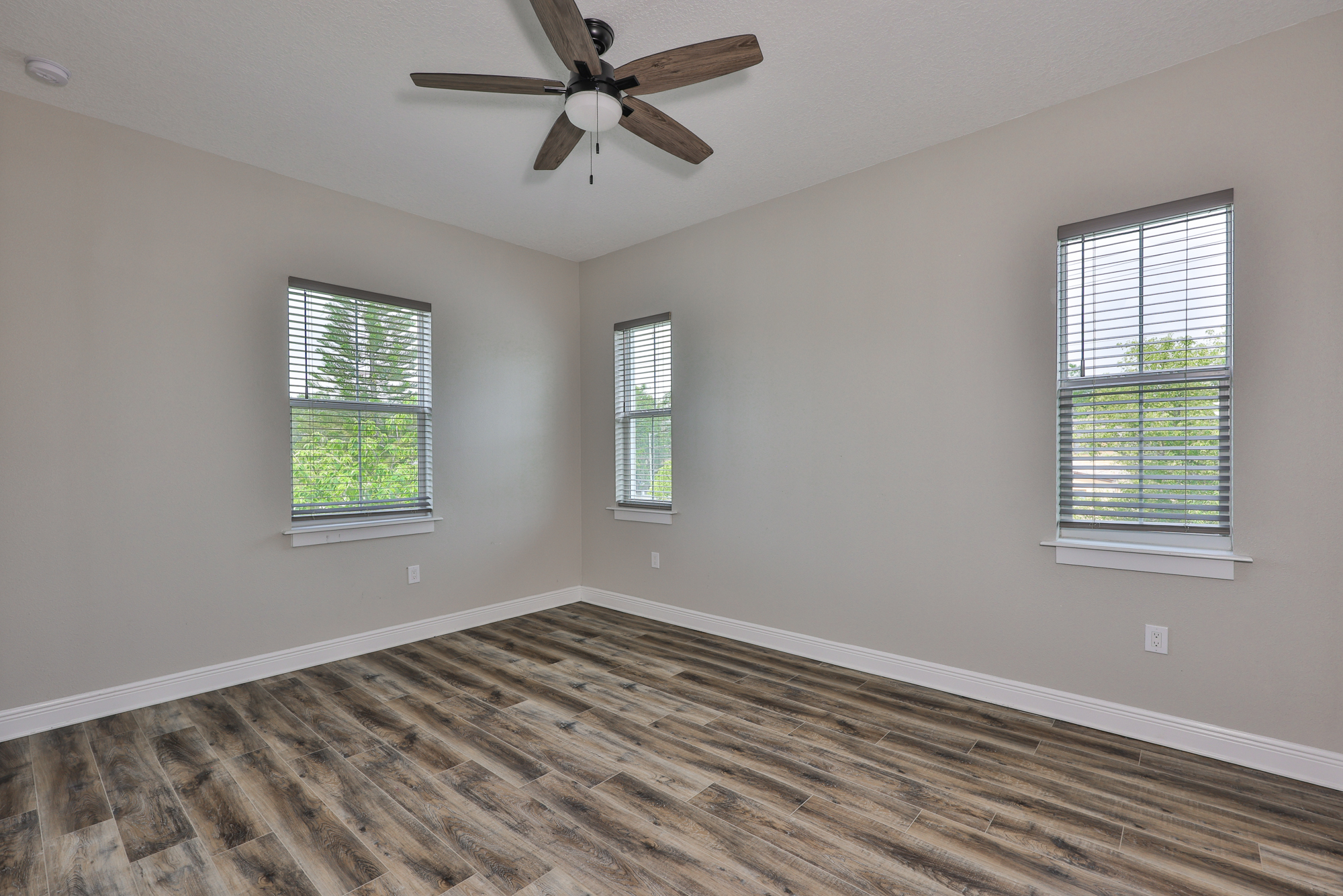 Tampa, Florida, 33603, United States, 3 Bedrooms Bedrooms, ,3 BathroomsBathrooms,Residential,For Sale,1855580