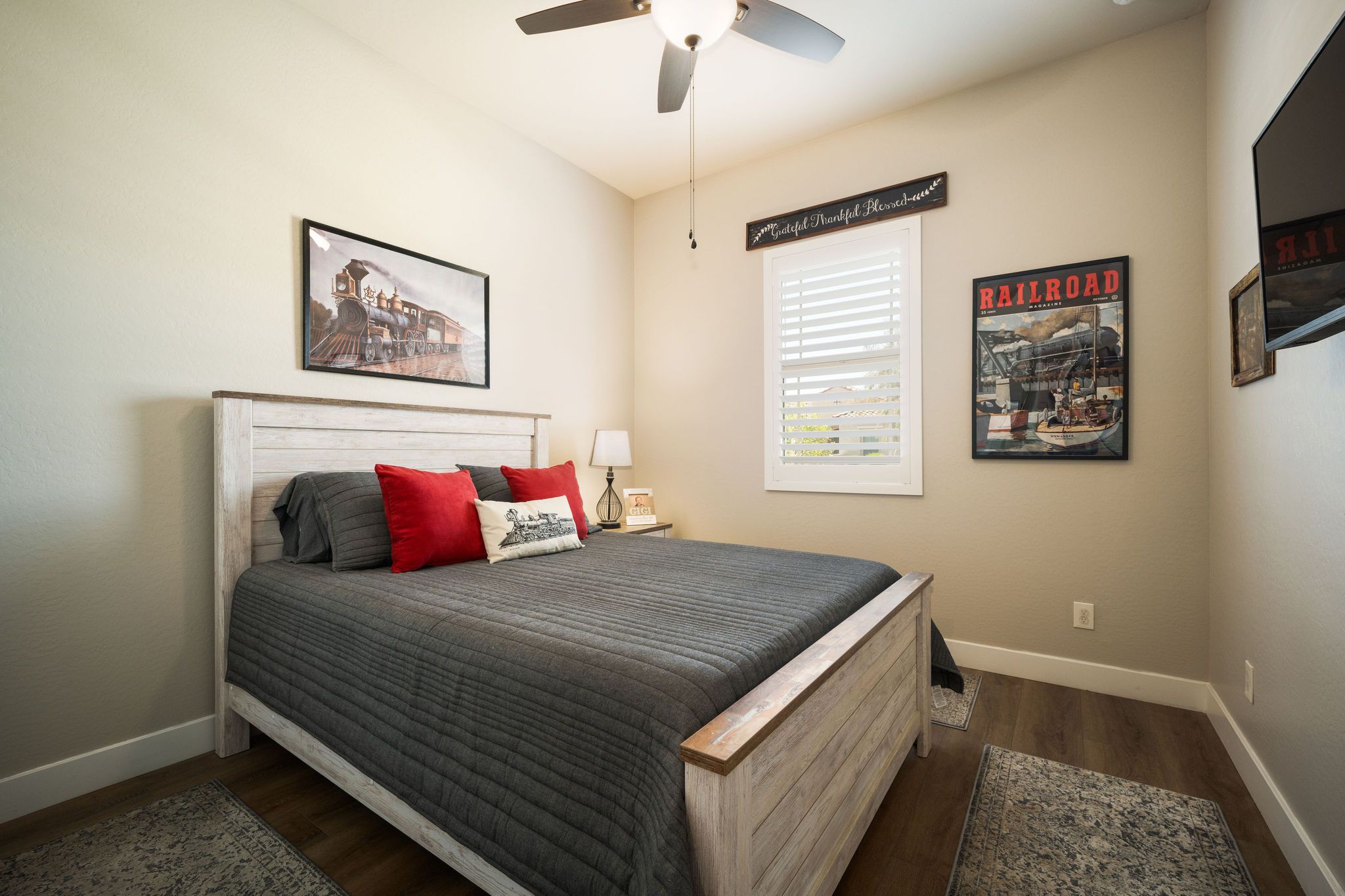  8562 W Myrtle Avenue¦Glendale, AZ - 物件實景