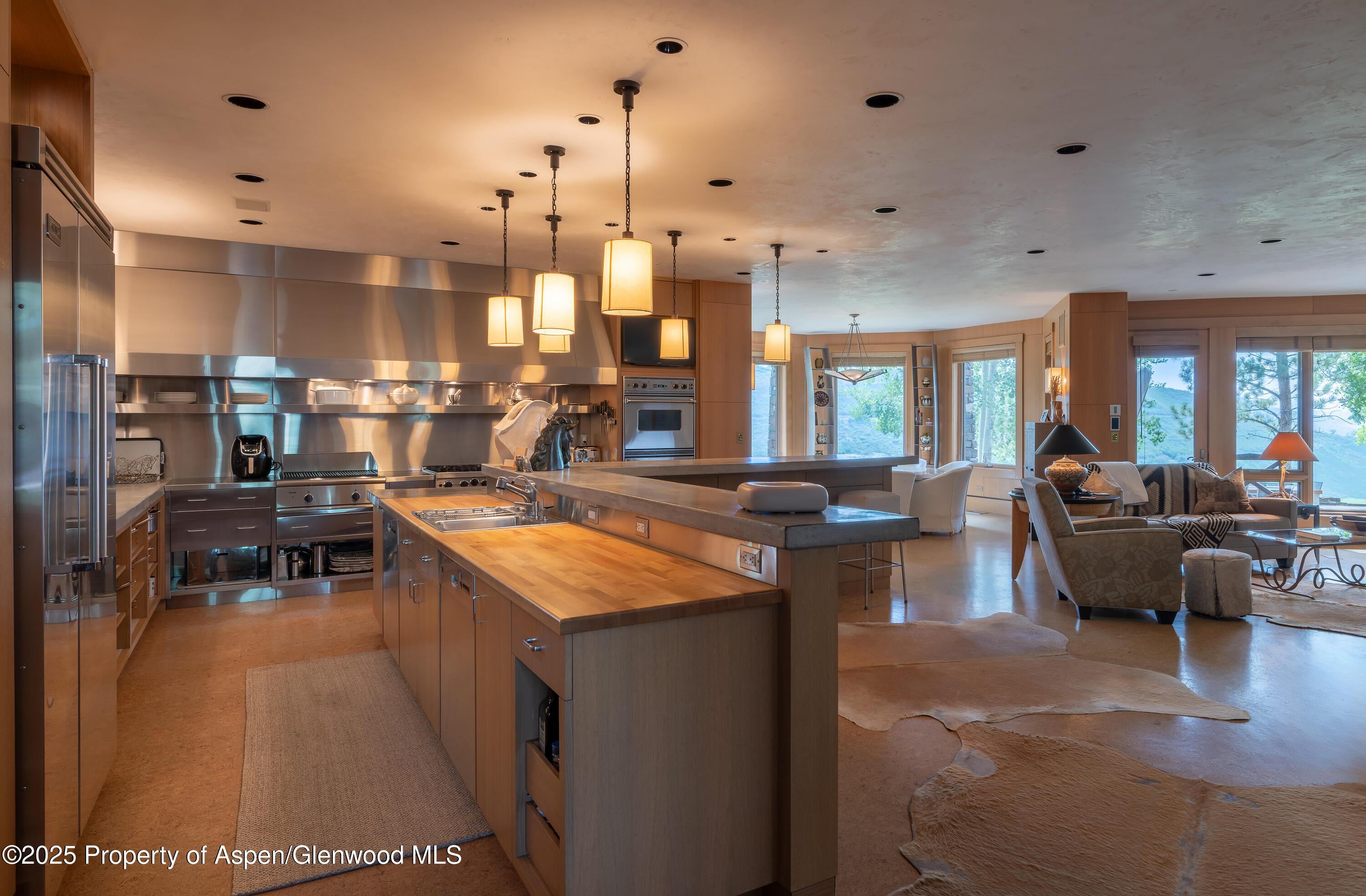 Woody Creek, Colorado, 81656, United States, 6 Bedrooms Bedrooms, ,7 BathroomsBathrooms,Residential,For Sale,1901521