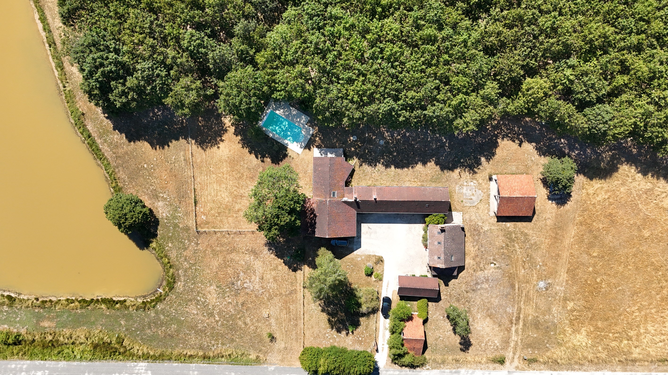  Exceptional Country Estate in the Heart of Sologne – Over 18 Hectares of Unspoi… - 物件實景