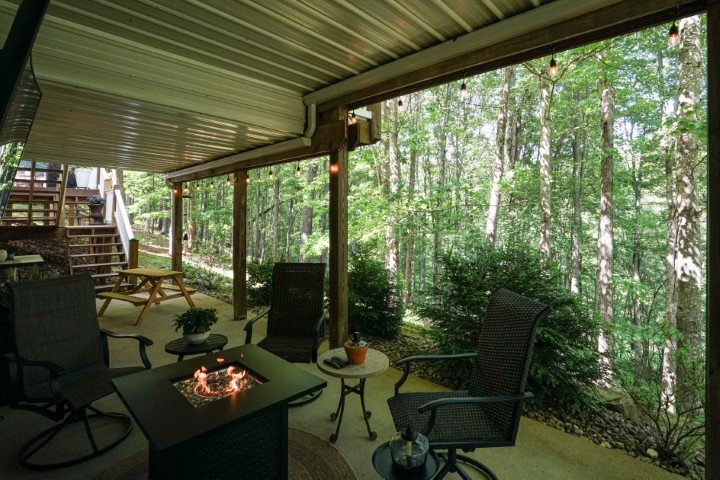 Horner, West Virginia, 26732, United States, 4 Bedrooms Bedrooms, ,4 BathroomsBathrooms,Residential,For Sale,1955004