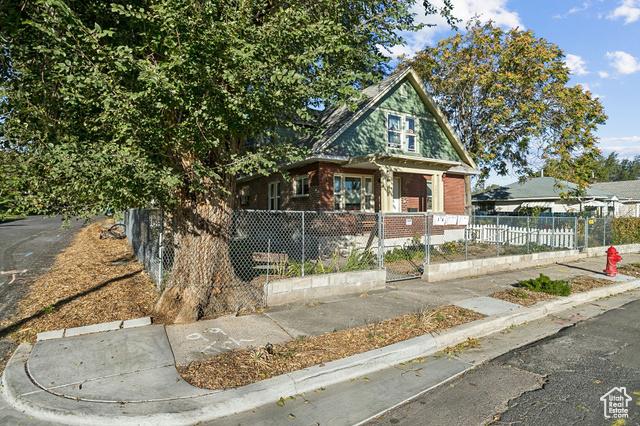 Magna, Utah, 84044, United States, 5 Bedrooms Bedrooms, ,3 BathroomsBathrooms,Residential,For Sale,1983301