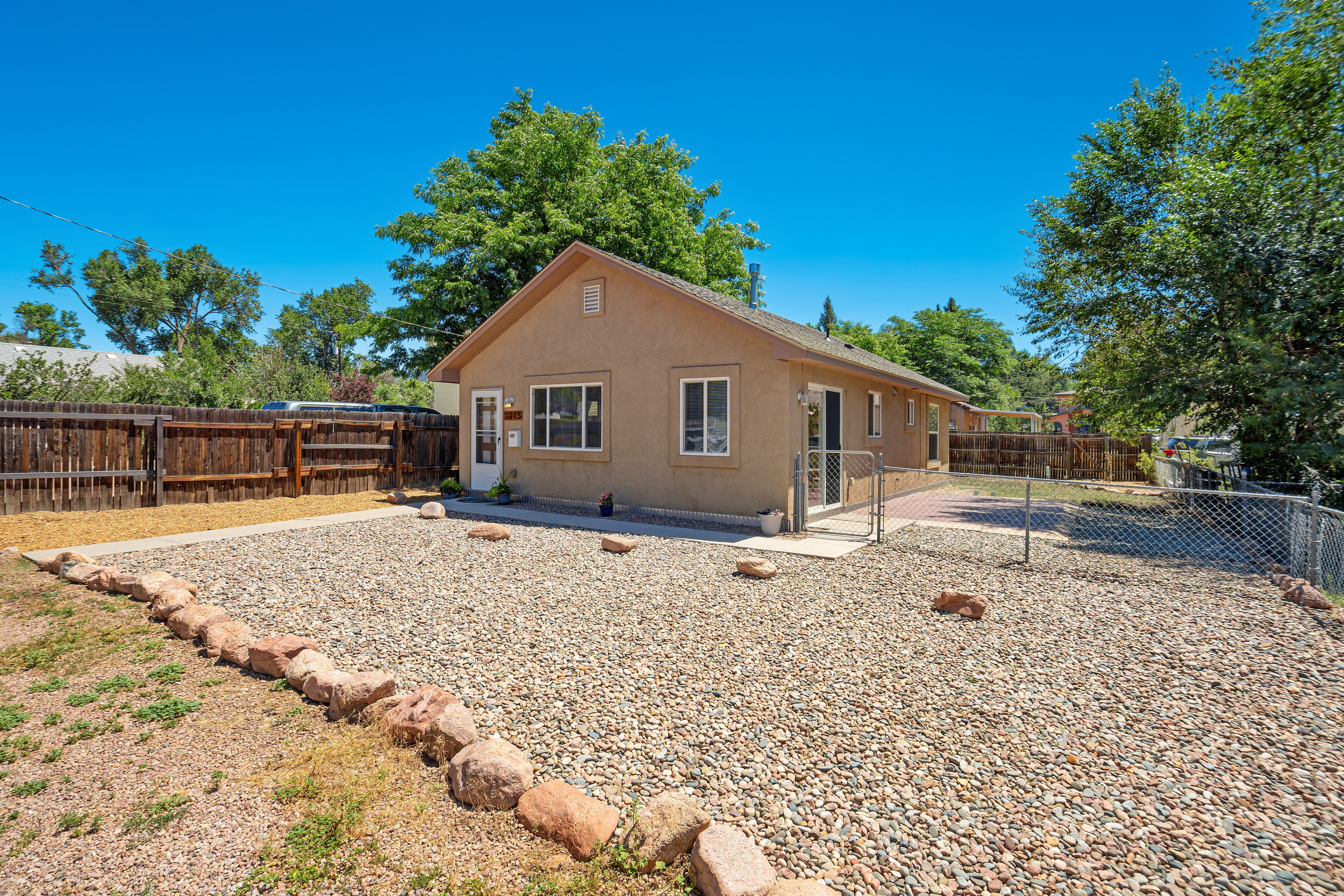  3025 Grandview Street, Colorado Springs, CO, 80907 - 物件實景