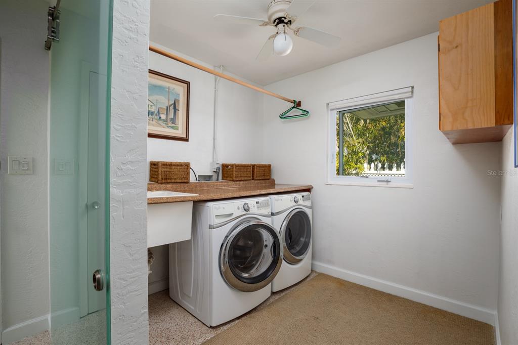 St Petersburg, Florida, 33705, United States, 3 Bedrooms Bedrooms, ,4 BathroomsBathrooms,Residential,For Sale,1793107