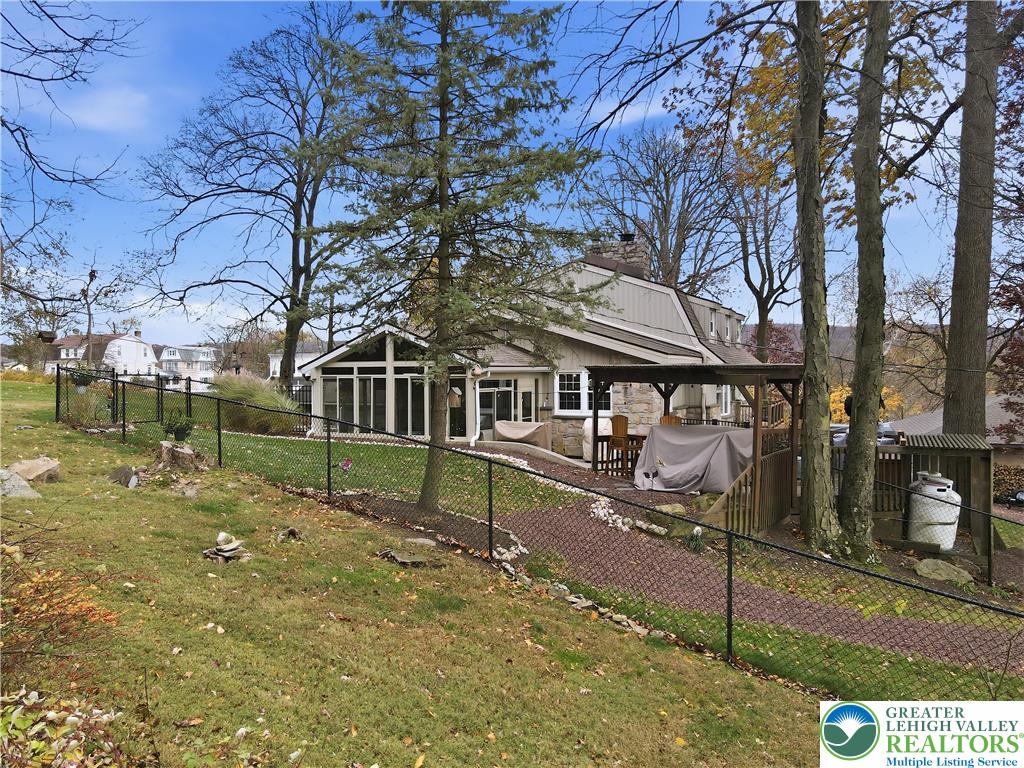 Allentown City, Pennsylvania, 18103, United States, 3 Bedrooms Bedrooms, ,2 BathroomsBathrooms,Residential,For Sale,1993437