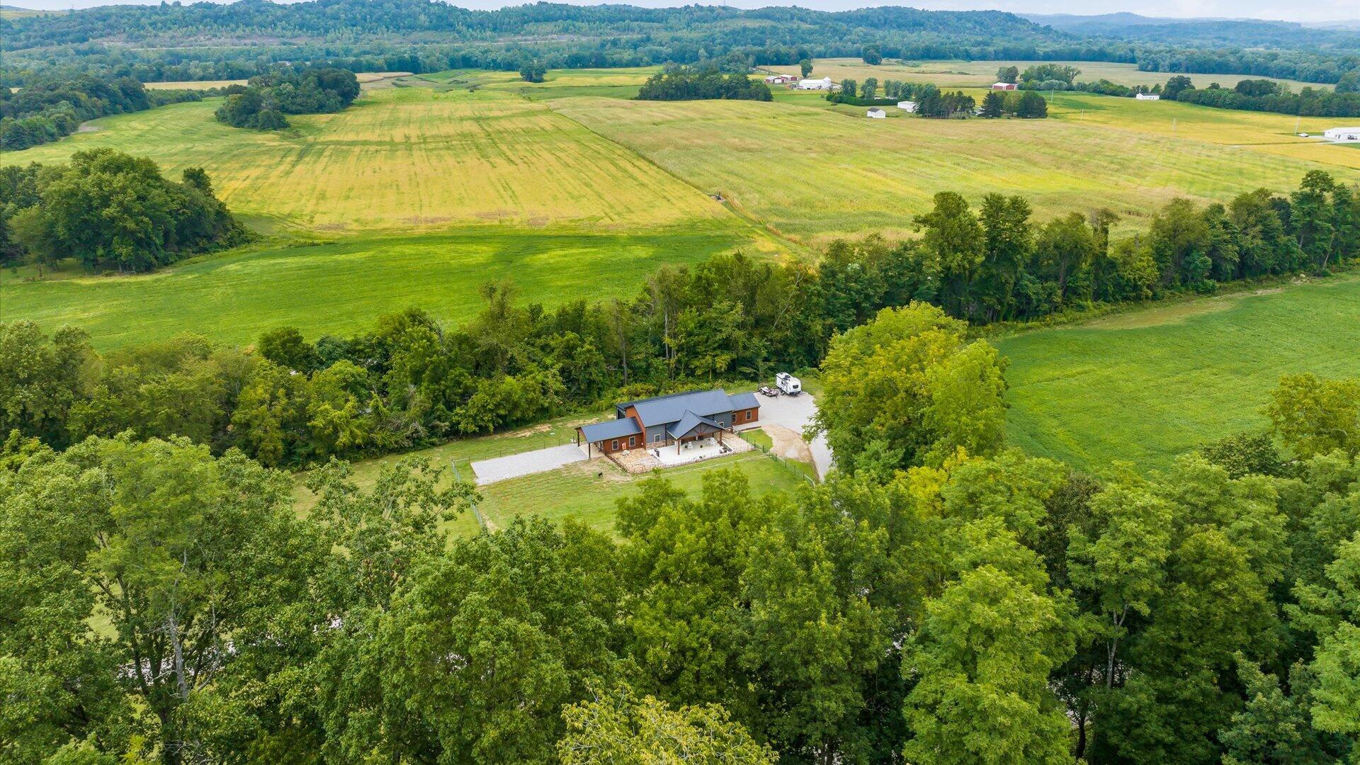 Frazeysburg, Ohio, 43822, United States, 3 Bedrooms Bedrooms, ,2 BathroomsBathrooms,Residential,For Sale,1942173