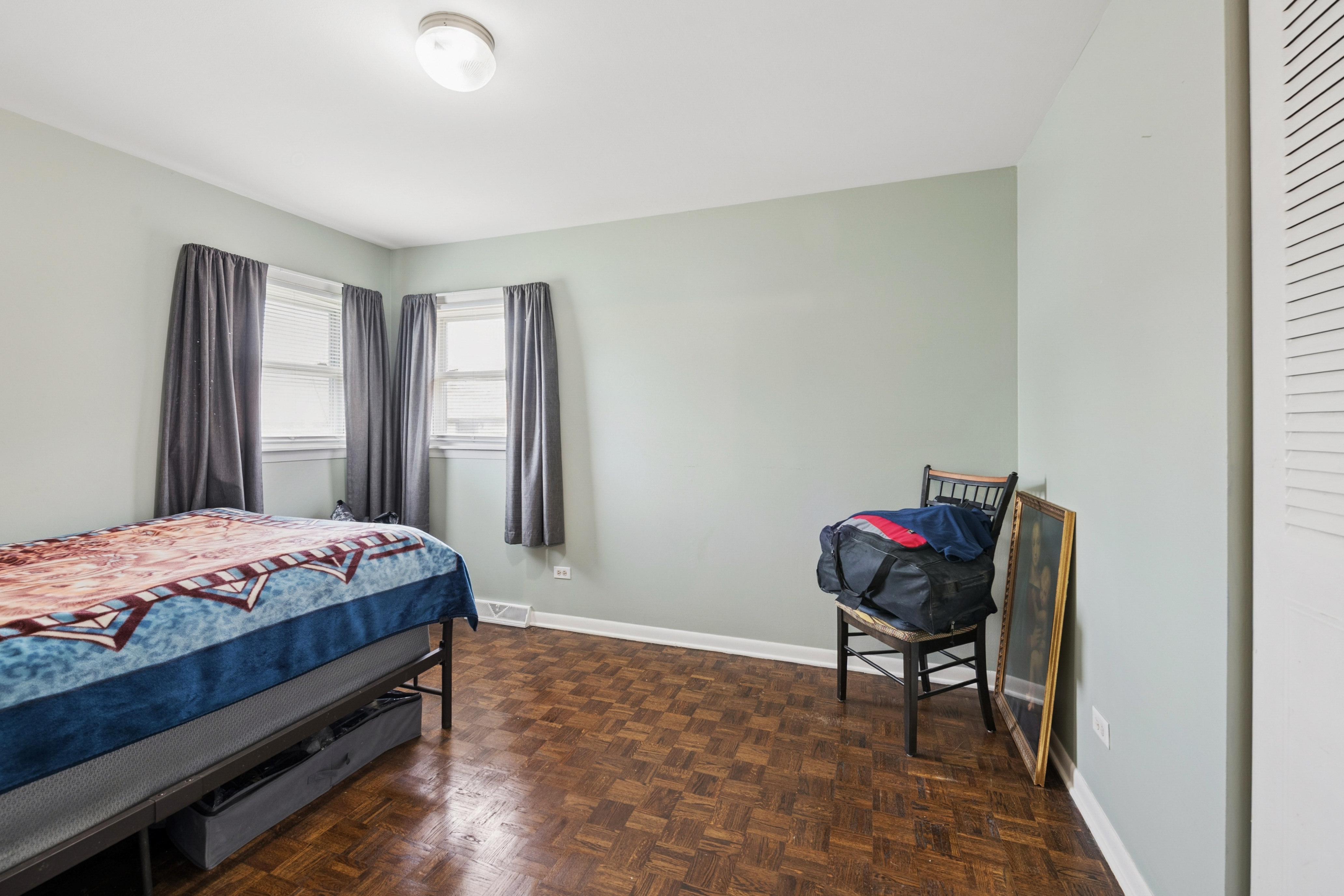  Charming and Well-Maintained Brick Bungalow in Fantastic Schiller Park Location - 物件實景