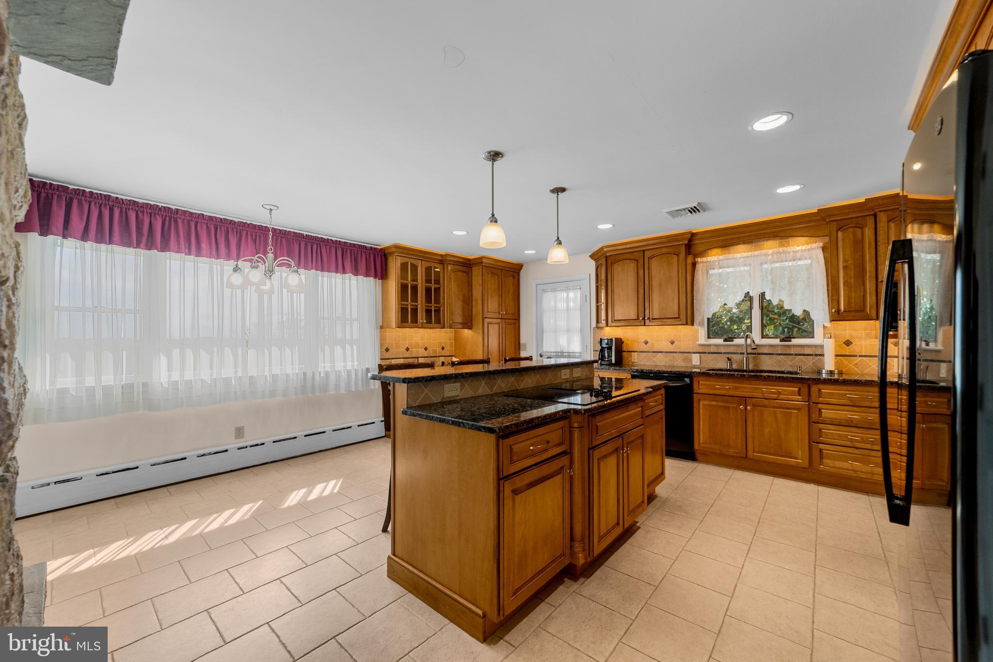 TELFORD, Pennsylvania, 18969, United States, 3 Bedrooms Bedrooms, ,2 BathroomsBathrooms,Residential,For Sale,1983098