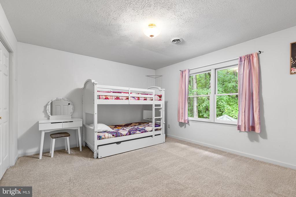 Stafford, Virginia, 22554, United States, 5 Bedrooms Bedrooms, ,4 BathroomsBathrooms,Residential,For Sale,1938309