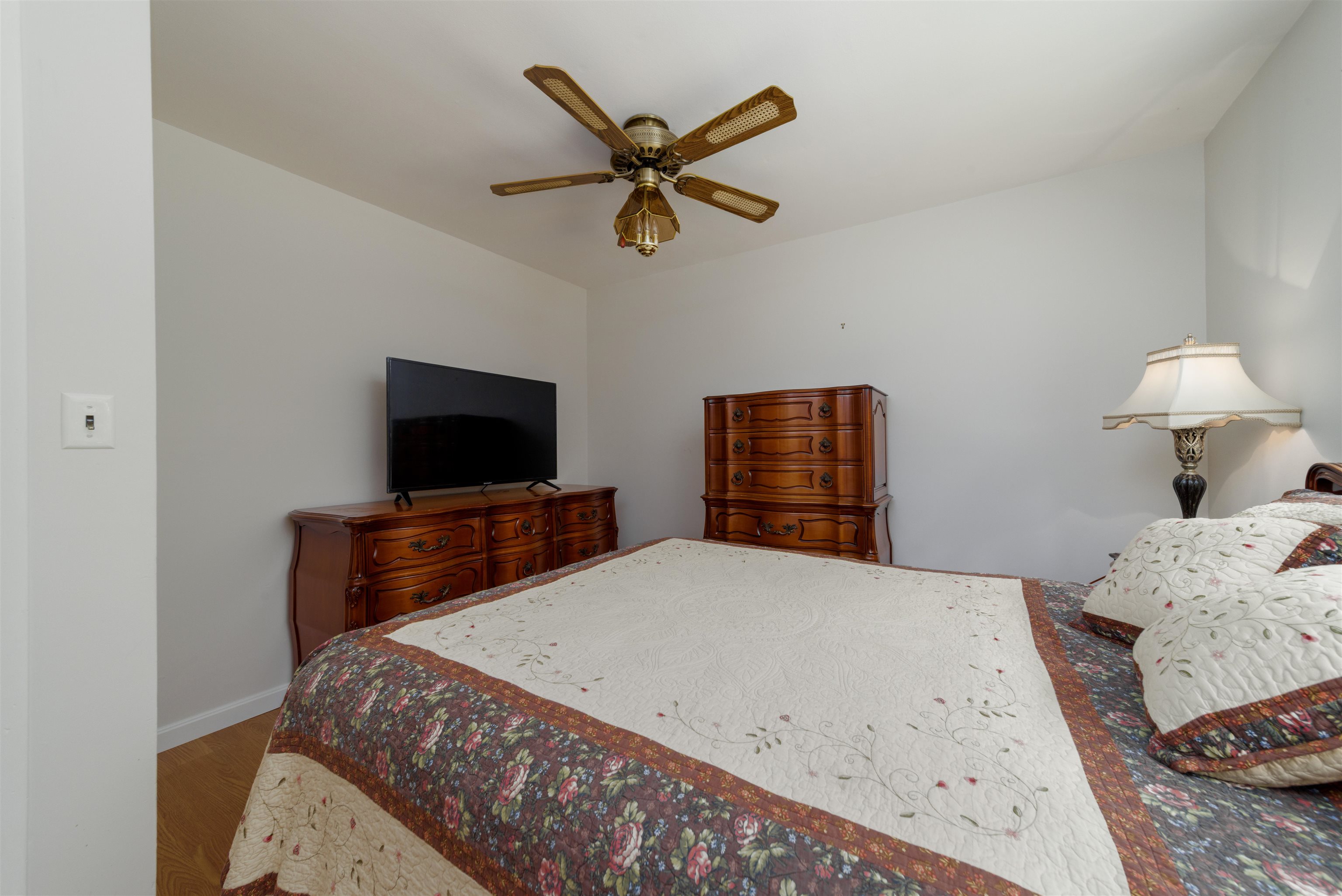 Newport, New Hampshire, 03773, United States, 4 Bedrooms Bedrooms, ,1 BathroomBathrooms,Residential,For Sale,1892643