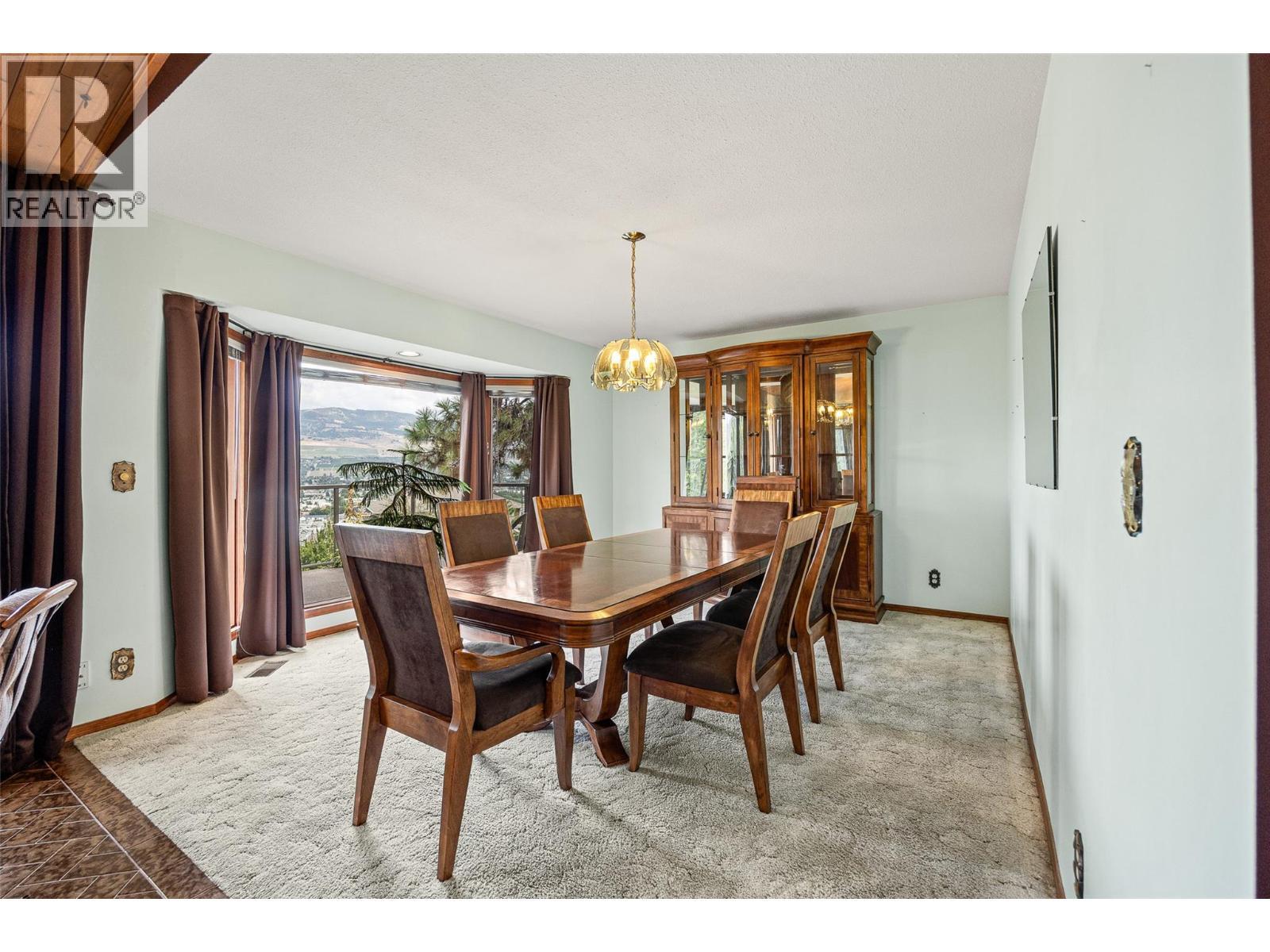 KELOWNA, British Columbia, V1V 1J5, CA, 2 Bedrooms Bedrooms, ,2 BathroomsBathrooms,Residential,For Sale,1948319