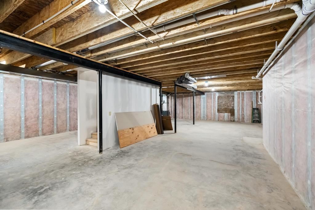 Harbor Springs, Michigan, 49740, United States, 3 Bedrooms Bedrooms, ,2 BathroomsBathrooms,Residential,For Sale,1991067