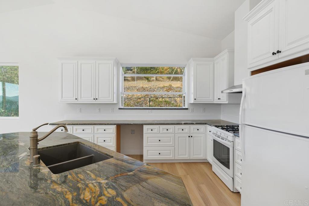 Bonsall, California, 92003, United States, 3 Bedrooms Bedrooms, ,2 BathroomsBathrooms,Residential,For Sale,1989367