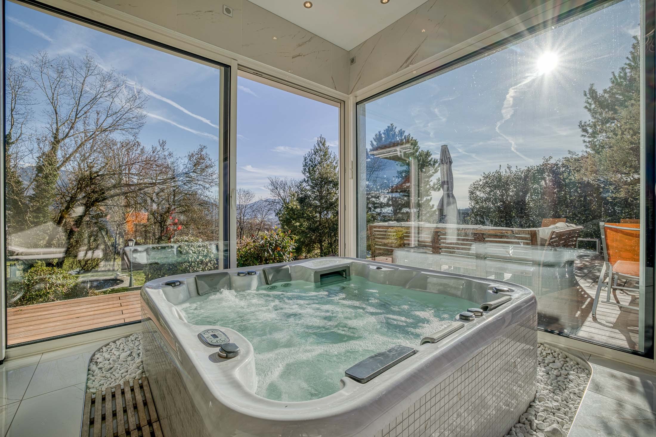  Exceptional Property with Spectacular Volumes – Between Annecy and Geneva - 物件實景