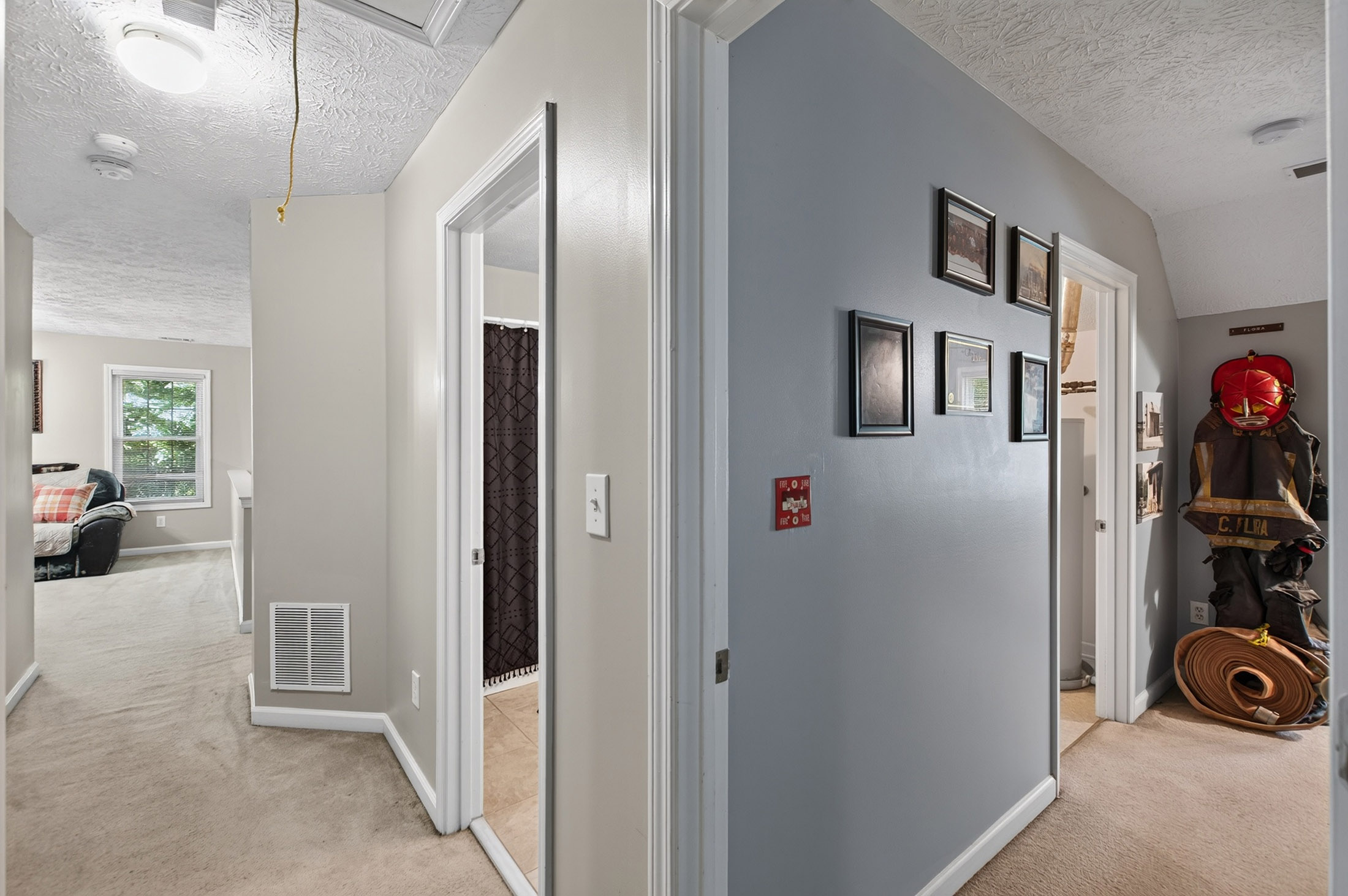  Charming Home on an Expansive 2.8+/- Acre Corner Lot - 物件實景