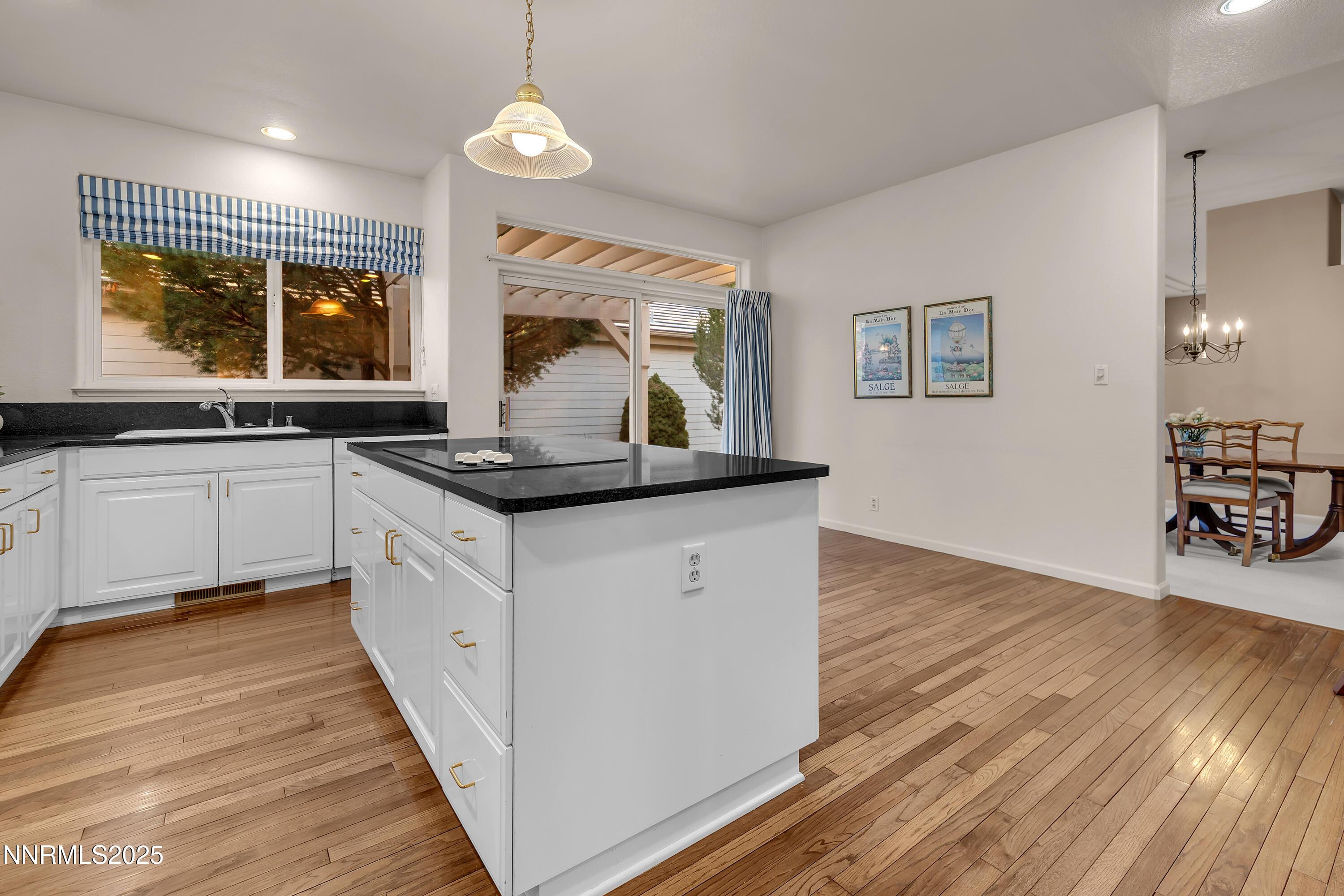 Reno, Nevada, 89519, United States, 2 Bedrooms Bedrooms, ,3 BathroomsBathrooms,Residential,For Sale,2003050