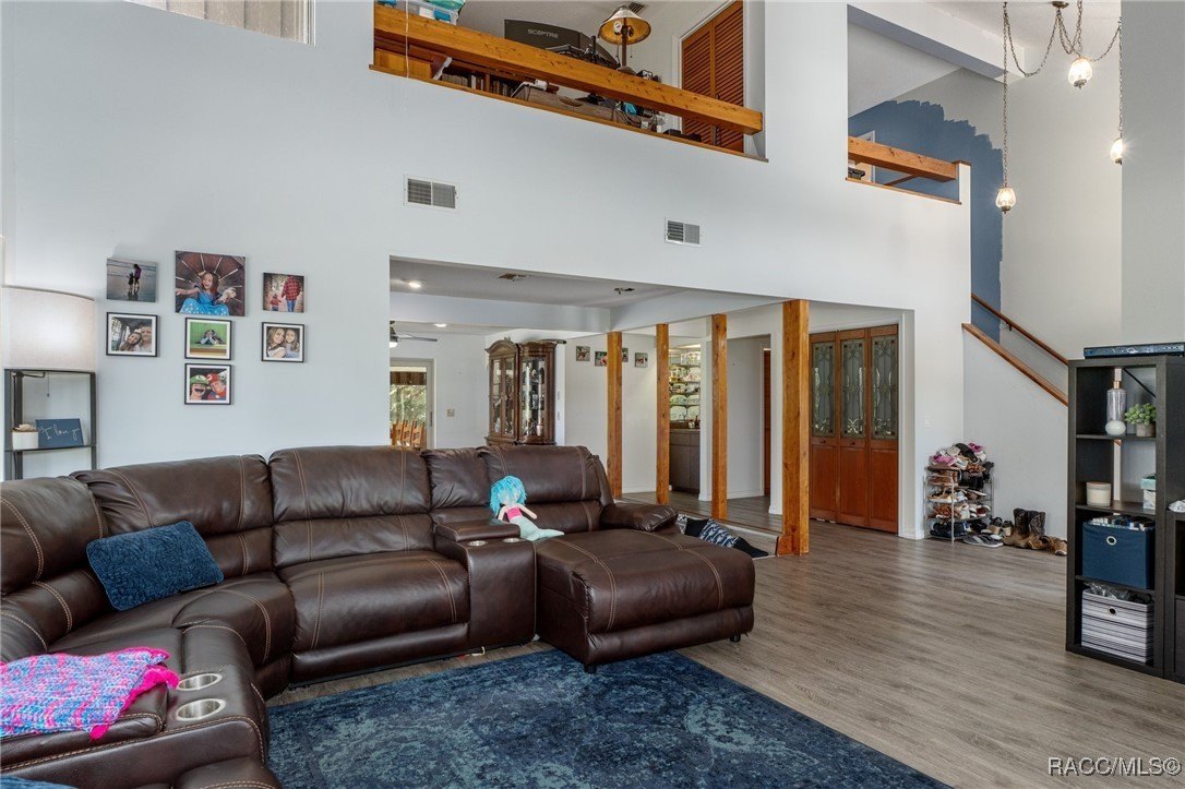 Inverness, Florida, 34453, United States, 6 Bedrooms Bedrooms, ,4 BathroomsBathrooms,Residential,For Sale,1975798