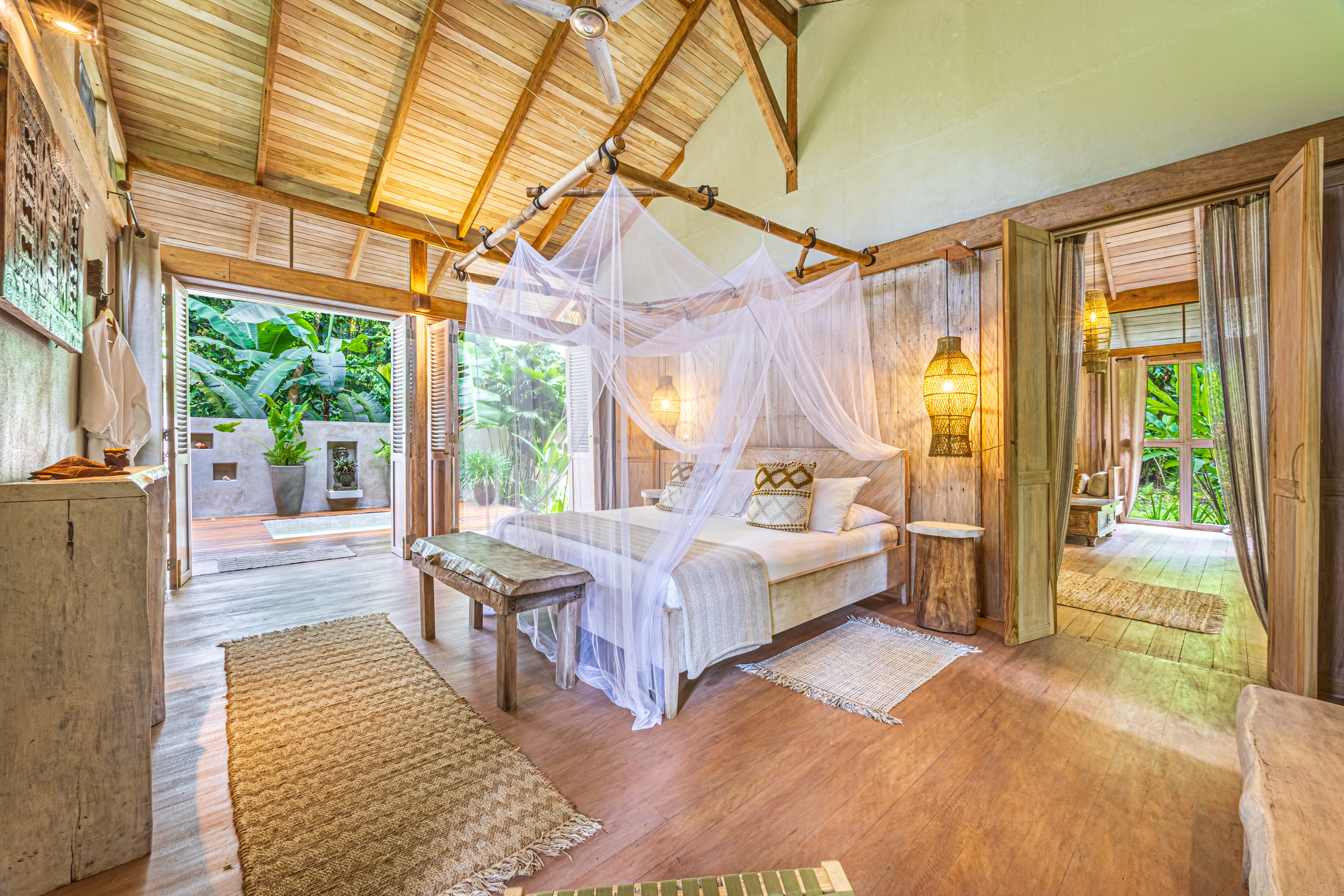Golfito, Puntarenas, CR, 15 Bedrooms Bedrooms, ,13 BathroomsBathrooms,Residential,For Sale,1903279