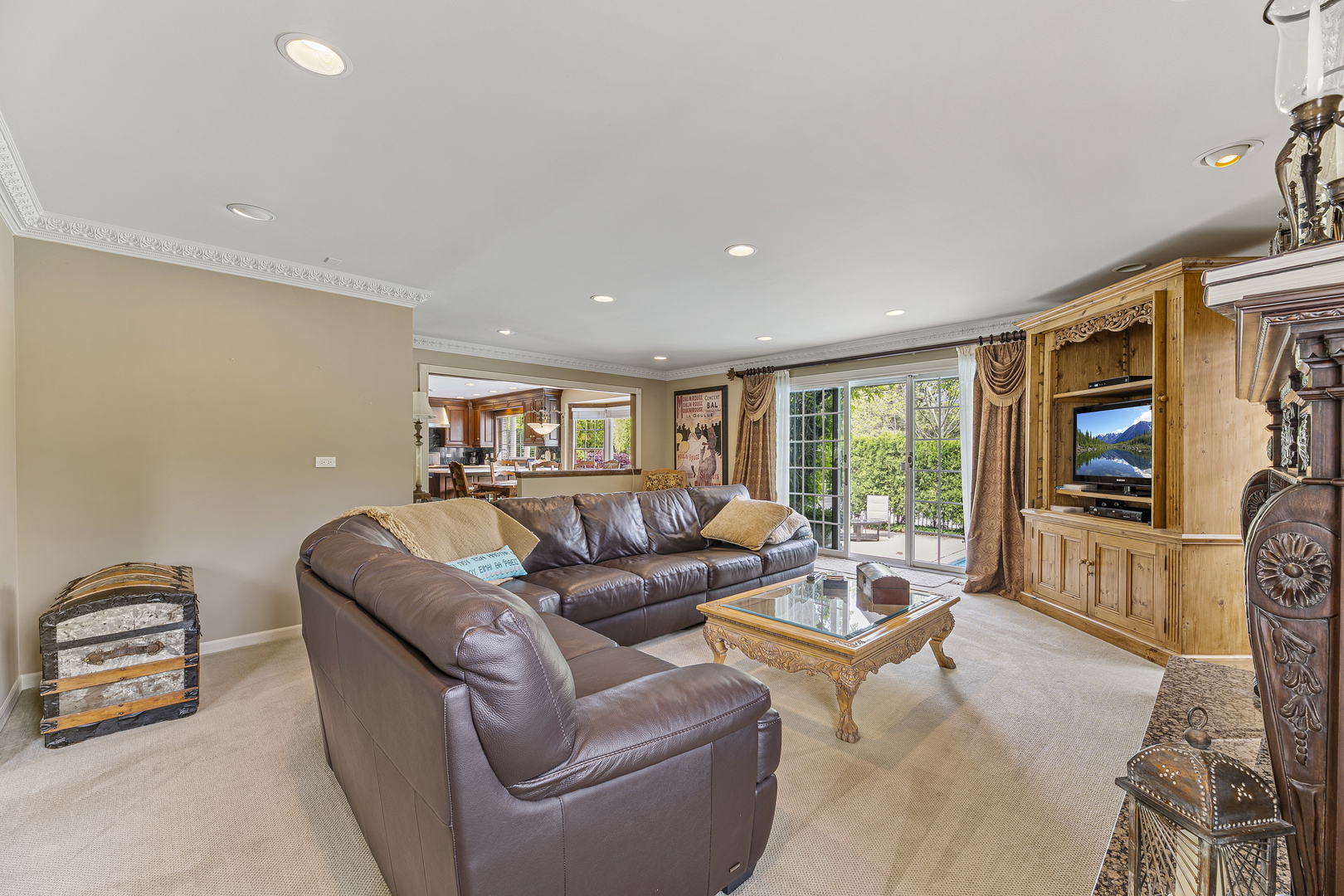 Glenview, Illinois, 60026, United States, 5 Bedrooms Bedrooms, ,4 BathroomsBathrooms,Residential,For Sale,1951003