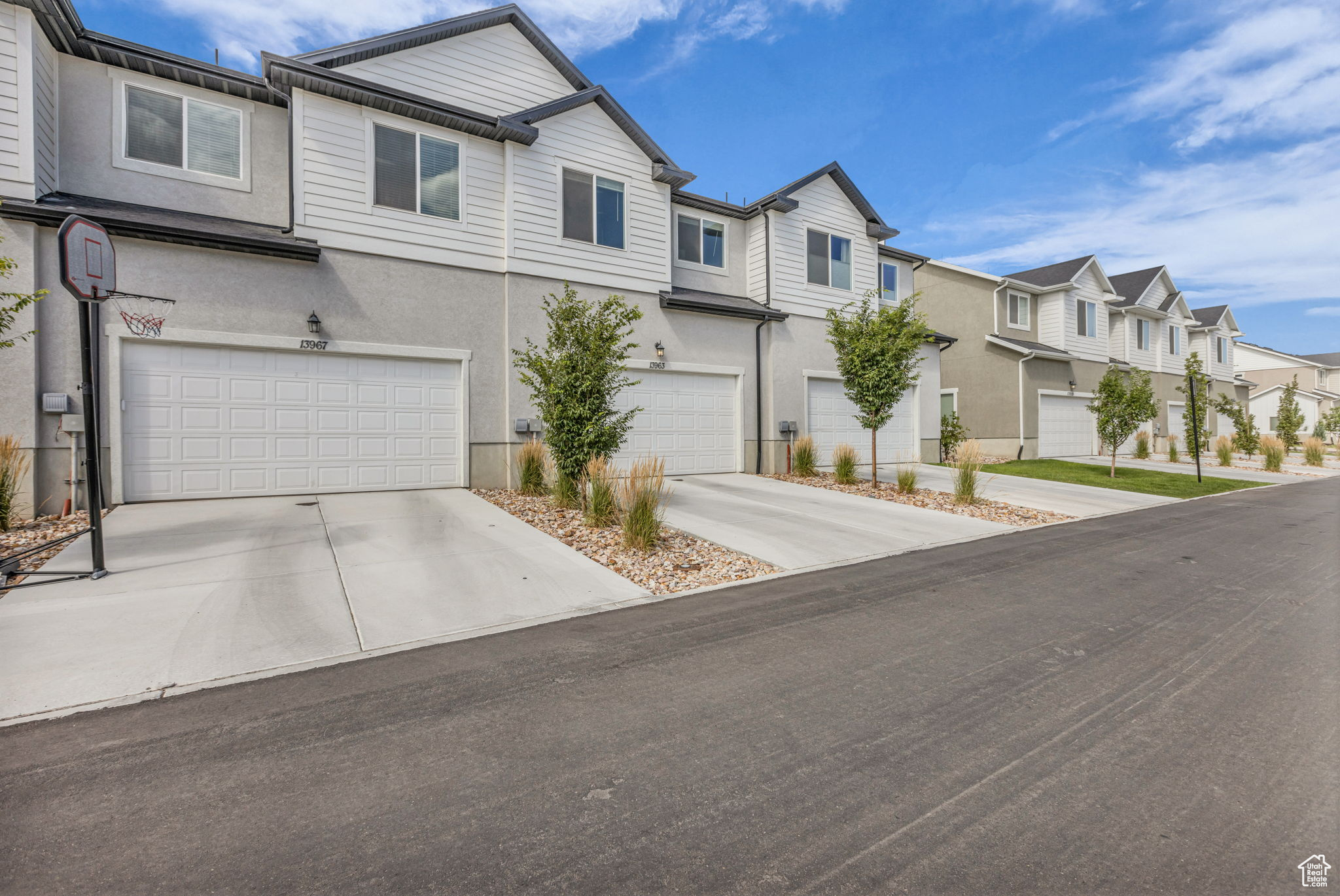 Herriman, Utah, 84096, United States, 4 Bedrooms Bedrooms, ,4 BathroomsBathrooms,Residential,For Sale,1907330