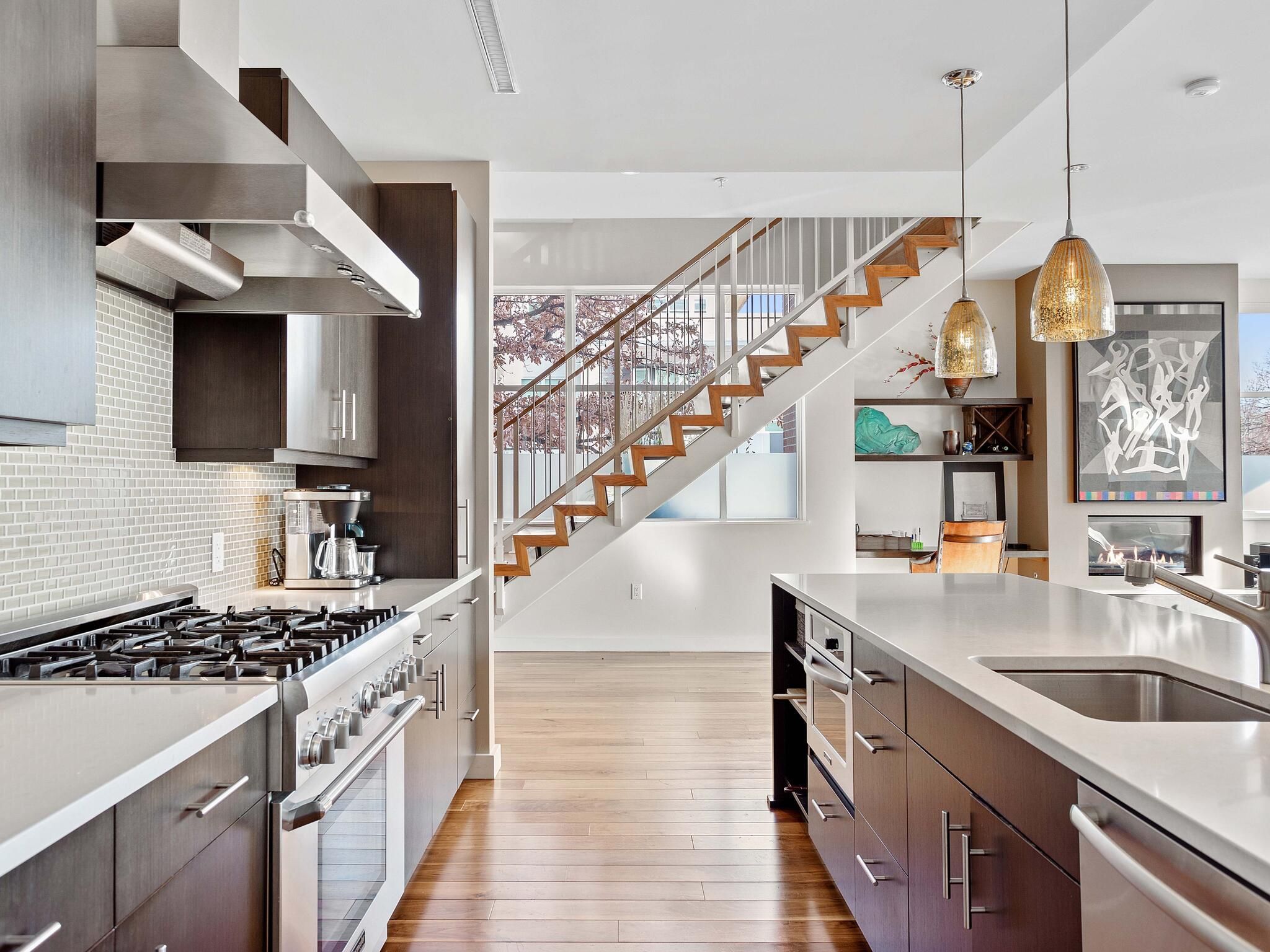  Elegant Corner Residence Near Pearl Street - 物件實景