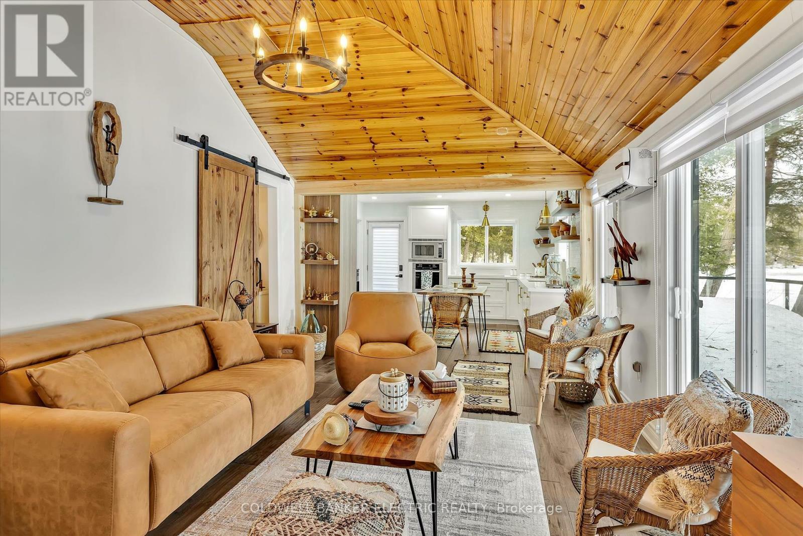 MINDEN HILLS (MINDEN), Ontario, K0M 2K0, CA, 2 Bedrooms Bedrooms, ,1 BathroomBathrooms,Residential,For Sale,1875856