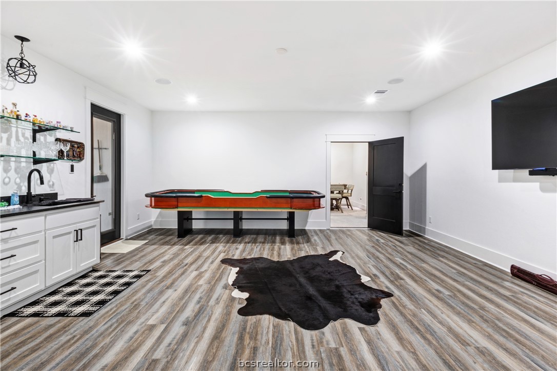 North Zulch, Texas, 77872, United States, 3 Bedrooms Bedrooms, ,5 BathroomsBathrooms,Residential,For Sale,2035368