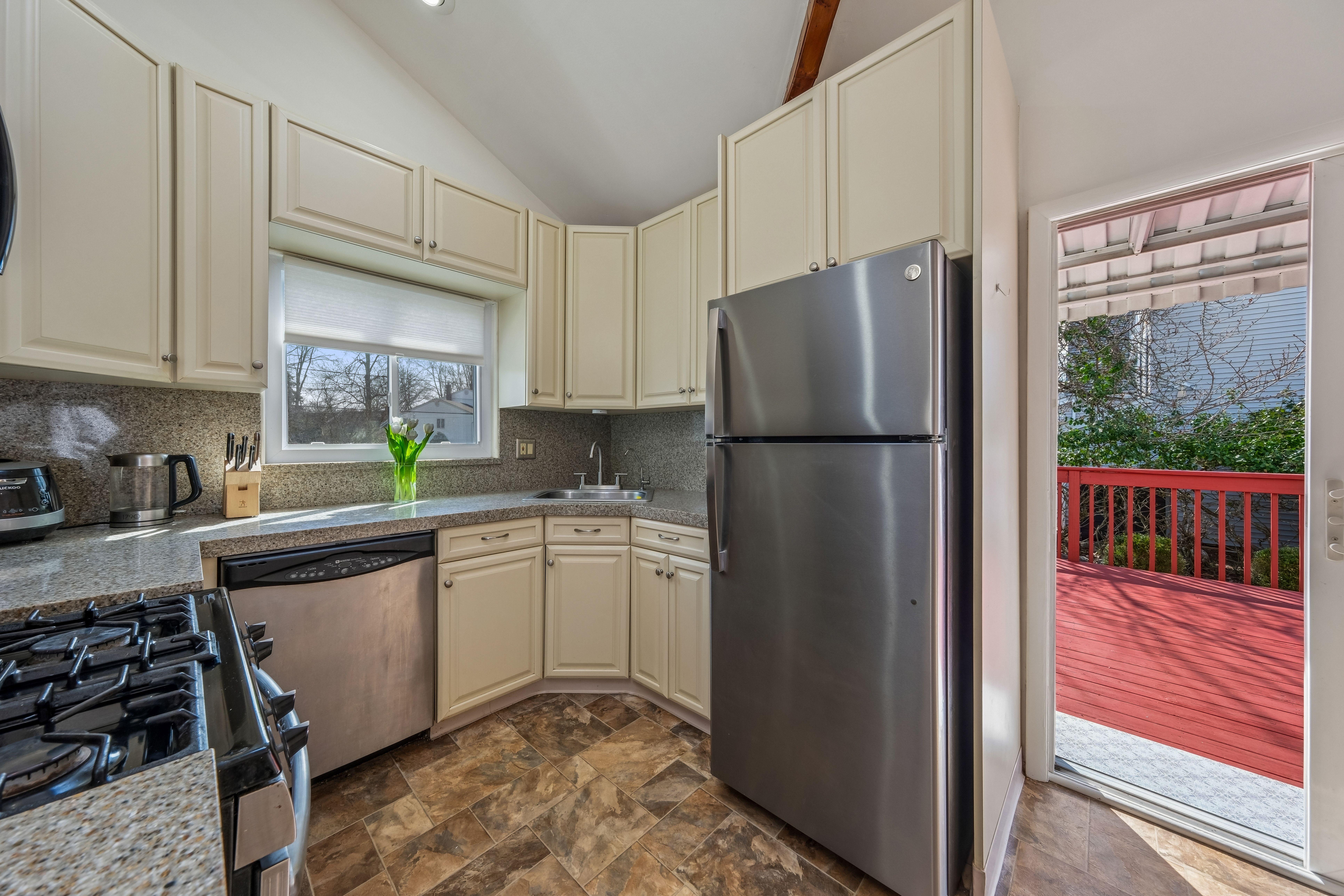  576 Thurnau Drive, River Vale, NJ 07675 - 物件實景