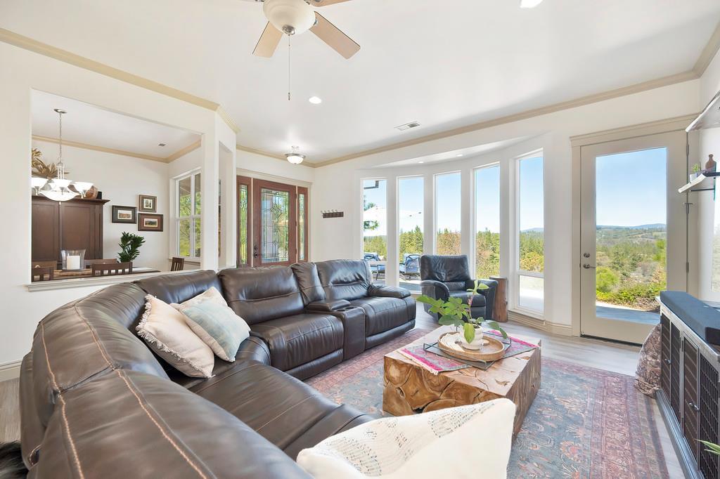Placerville, California, 95667, United States, 4 Bedrooms Bedrooms, ,3 BathroomsBathrooms,Residential,For Sale,1872985