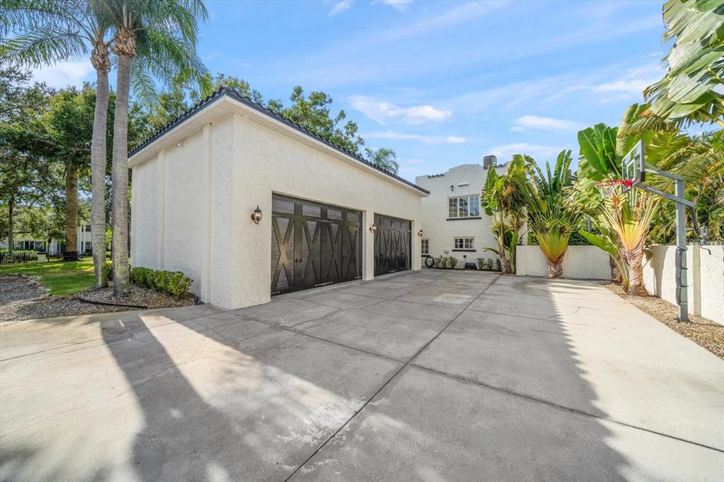 St Petersburg, Florida, 33707, United States, 5 Bedrooms Bedrooms, ,9 BathroomsBathrooms,Residential,For Sale,2000985