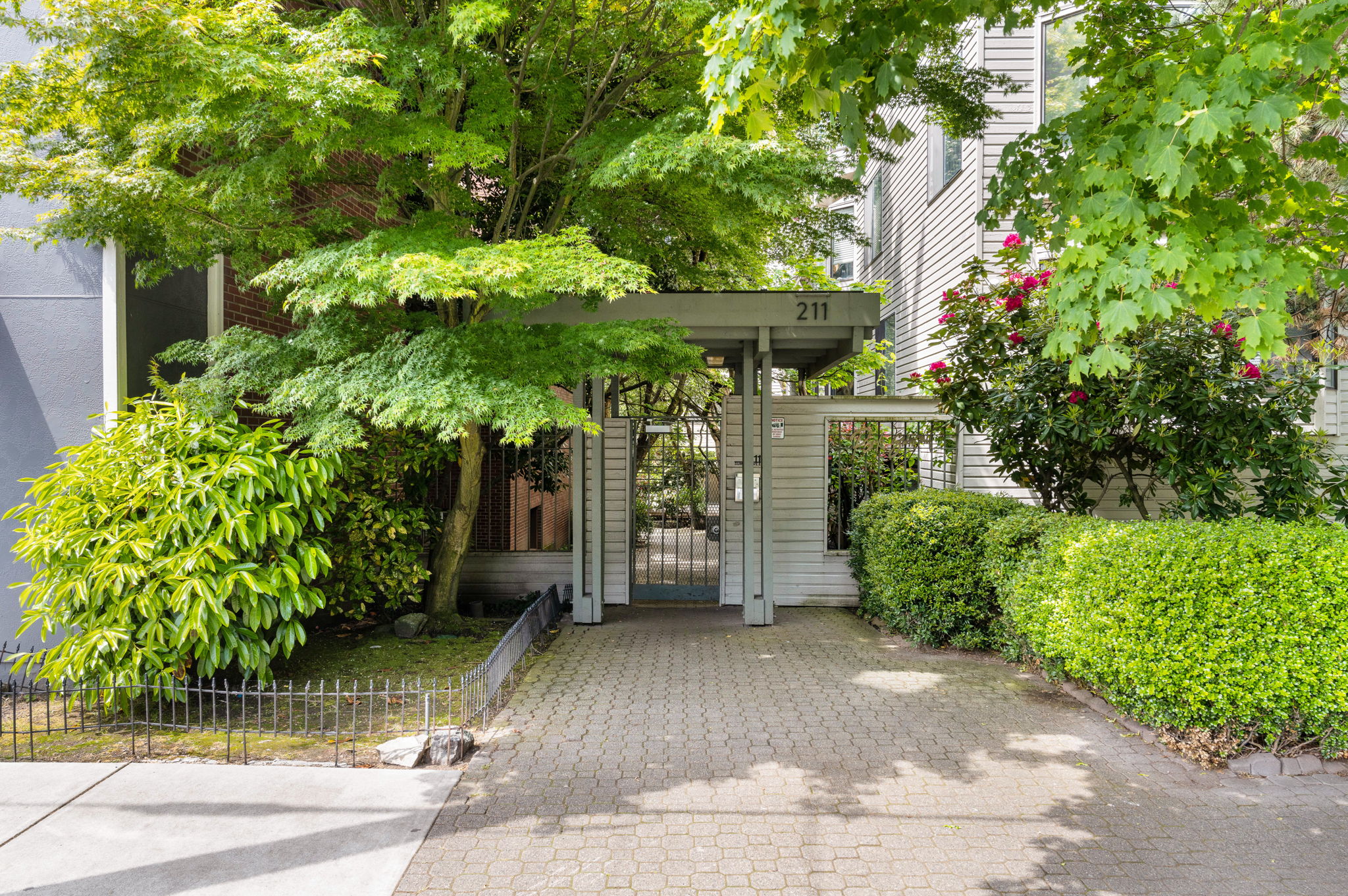 211 Summit Ave E Unit #S218, Seattle, WA 98102 