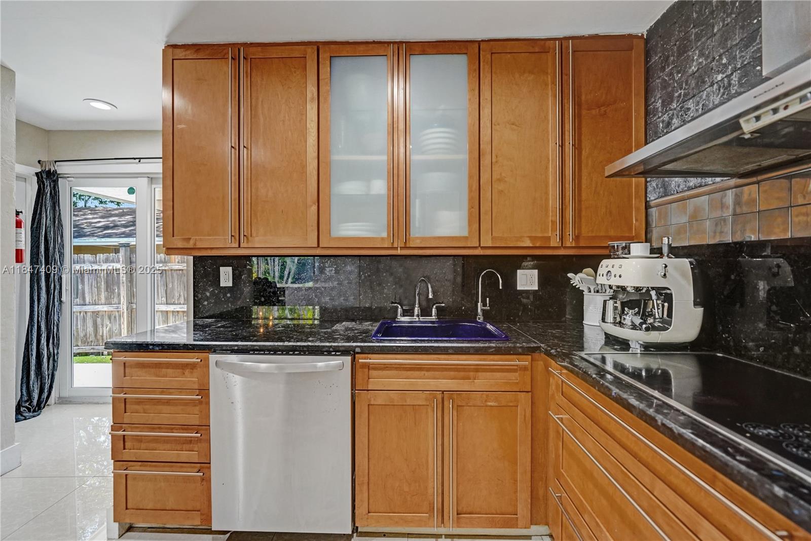 Fort Lauderdale, Florida, 33304, United States, 3 Bedrooms Bedrooms, ,2 BathroomsBathrooms,Residential,For Sale,1901342