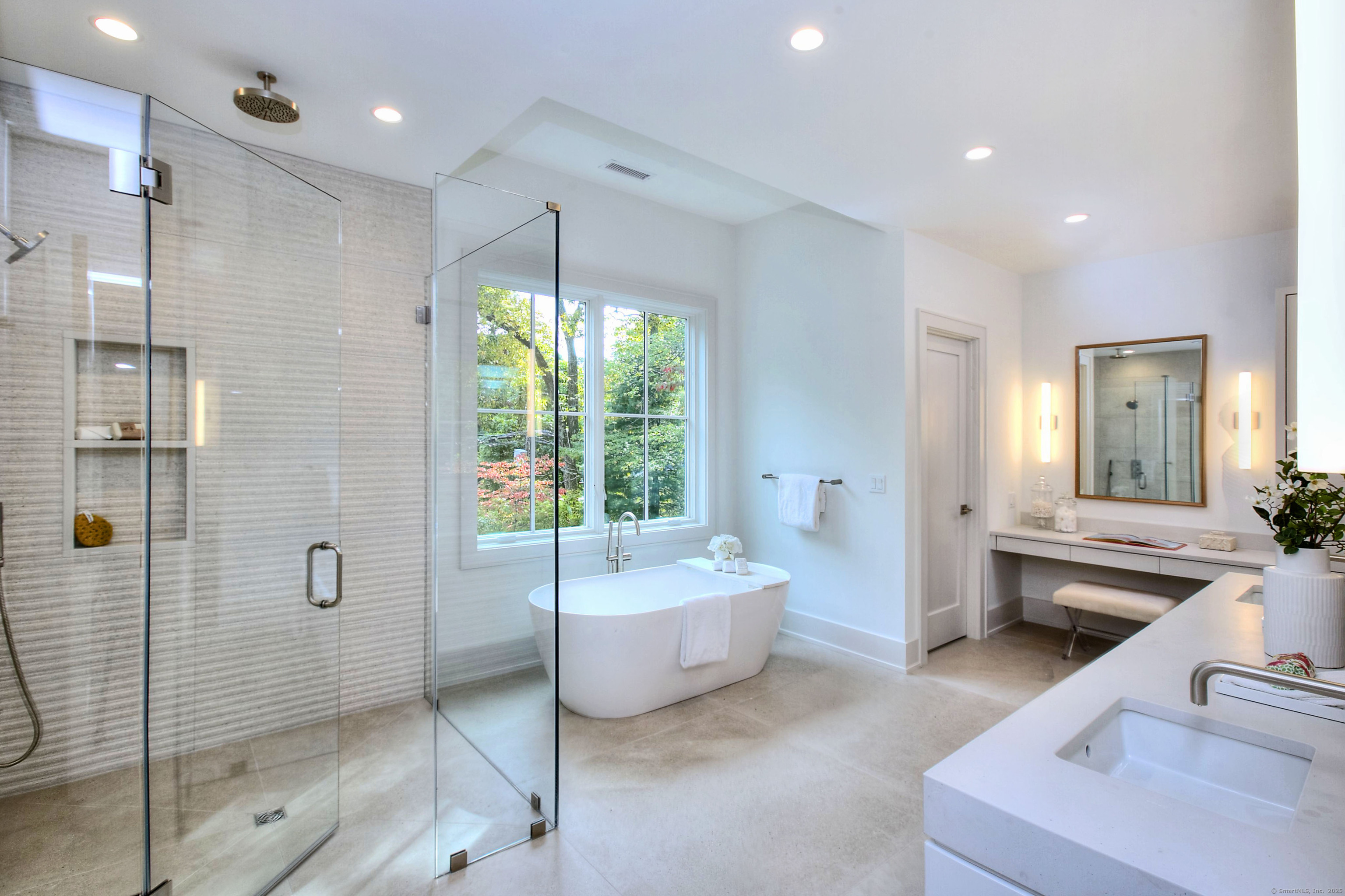 Westport, Connecticut, 06880, United States, 6 Bedrooms Bedrooms, ,9 BathroomsBathrooms,Residential,For Sale,1960776