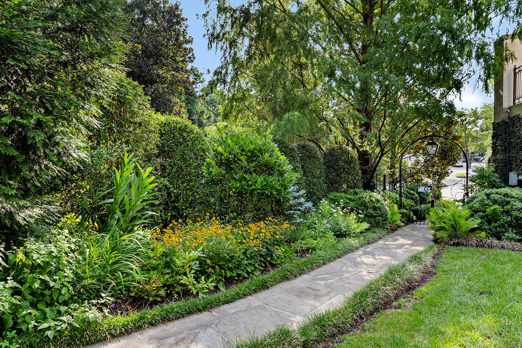  Incredible Opportunity to Create Your Dream Home in Buckhead - 物件實景
