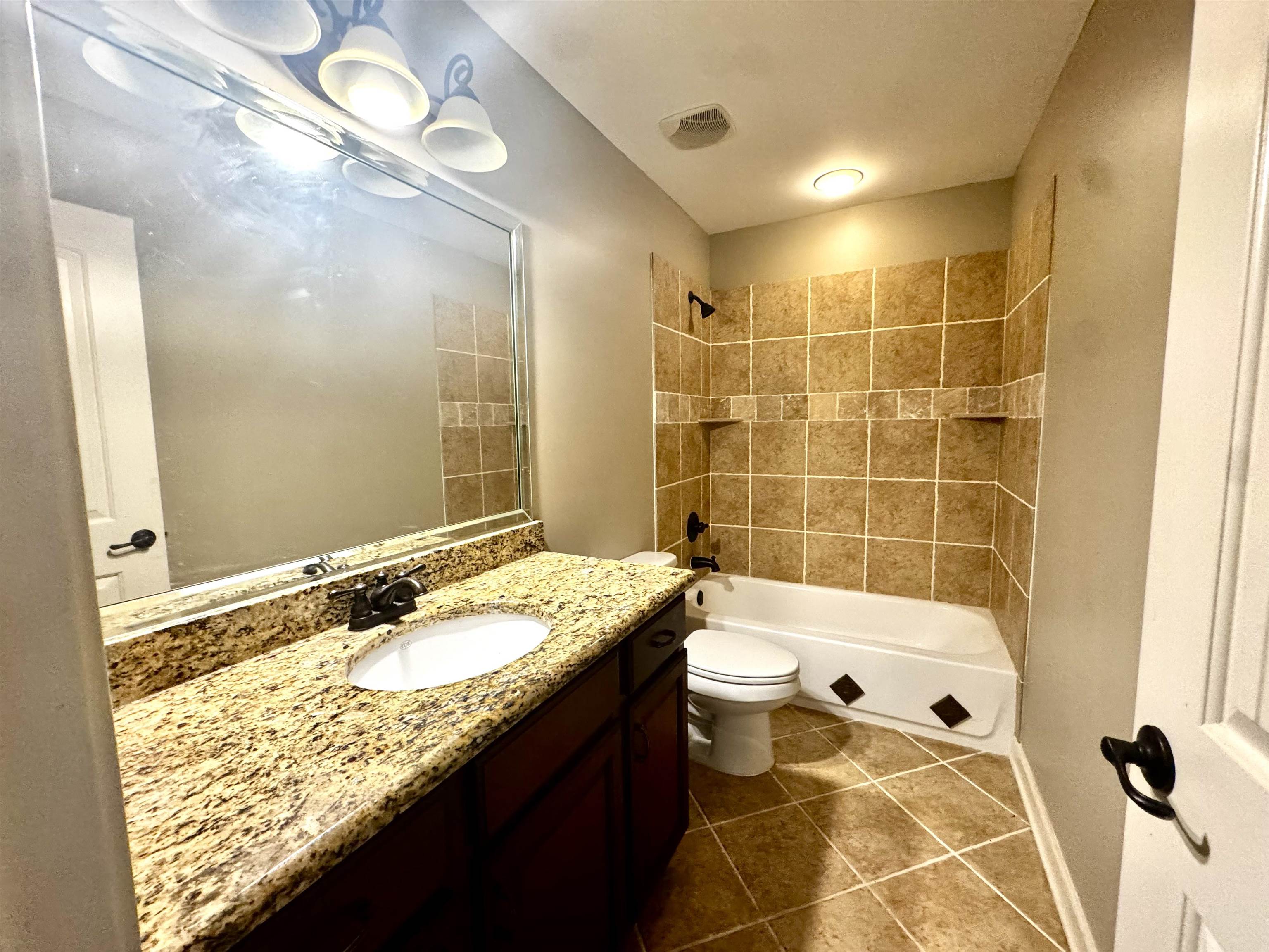 Eads, Tennessee, 38028, United States, 4 Bedrooms Bedrooms, ,4 BathroomsBathrooms,Residential,For Sale,1984184